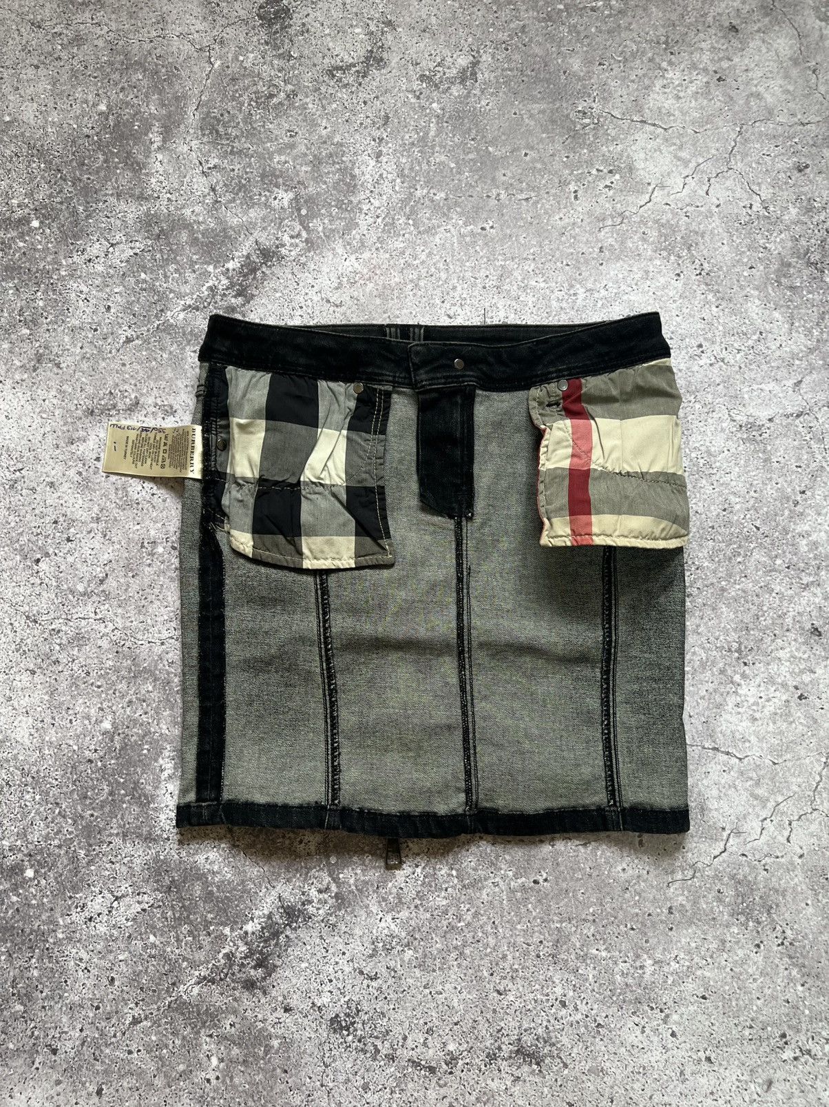Burberry Burberry Brit Denim Mini Skirt Black Zip Size 30" / US 8 / IT 44 - 19 Thumbnail
