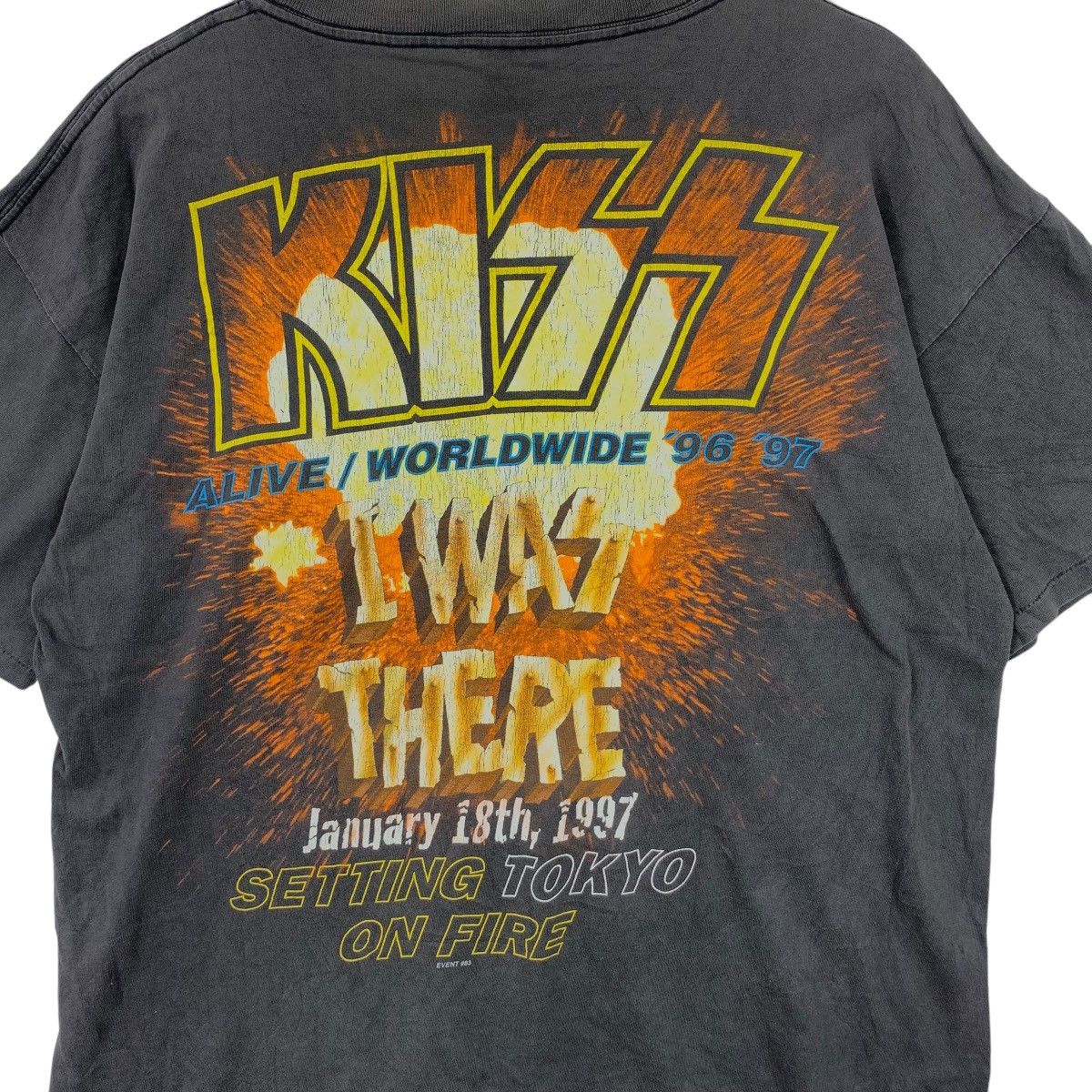 Band Tees Vintage 1996 KISS ALIVE WORLDWIDE Tokyo Tour Tee Shirt Top Size US L / EU 52-54 / 3 - 5 Thumbnail
