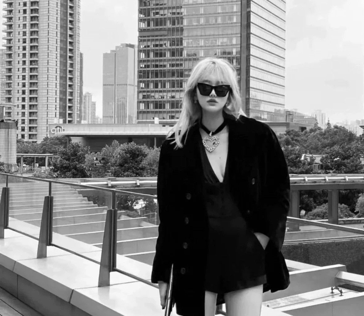 Saint Laurent Paris × Yves Saint Laurent Saint Laurent SLP rhinestone velvet jacket 2412-Nextarrow Size US M / EU 48-50 / 2 - 6 Thumbnail