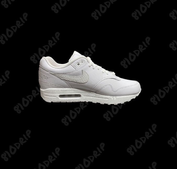 Supreme × Nike Air Max 1 '87 SP \"White Supreme x Nike Air Max 1 '87 SP Pack | Release Date & Price