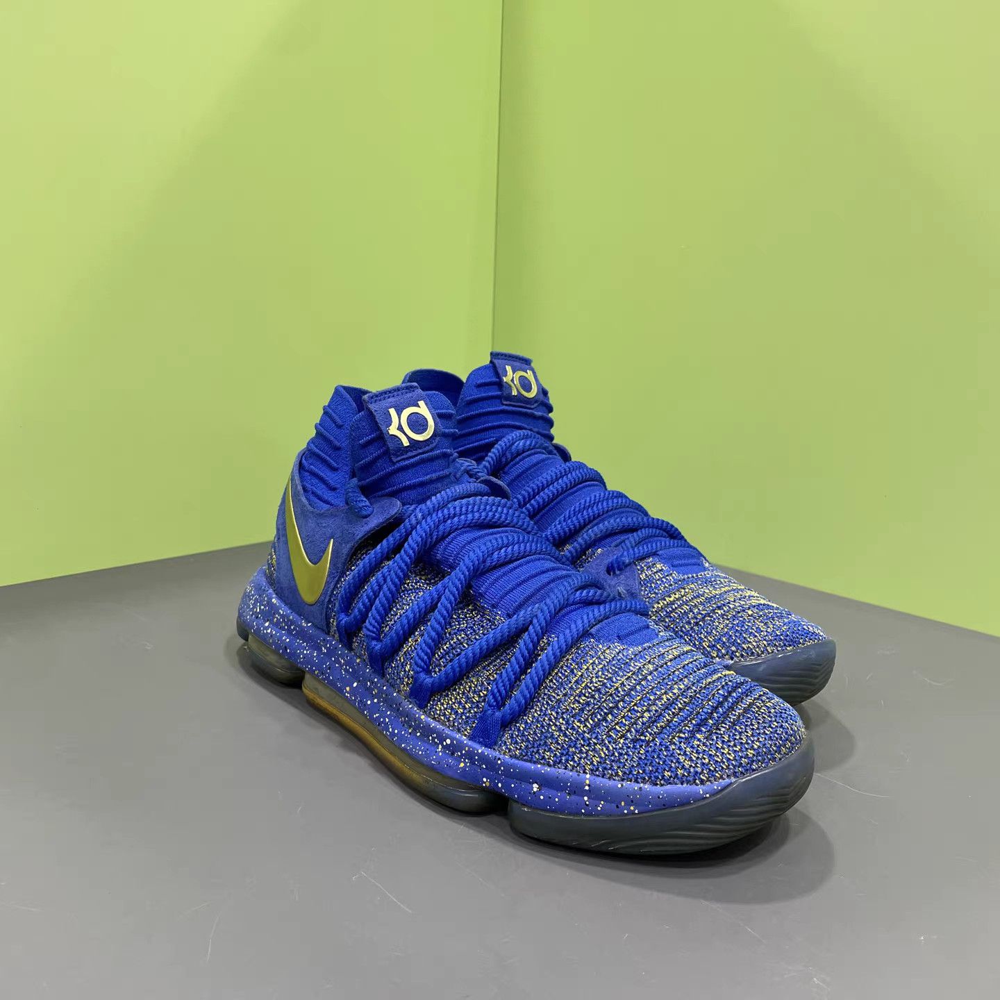 Nike Nike KD10 Basketball Shoes K15 Size US 9.5 / EU 42-43 - 3 Thumbnail