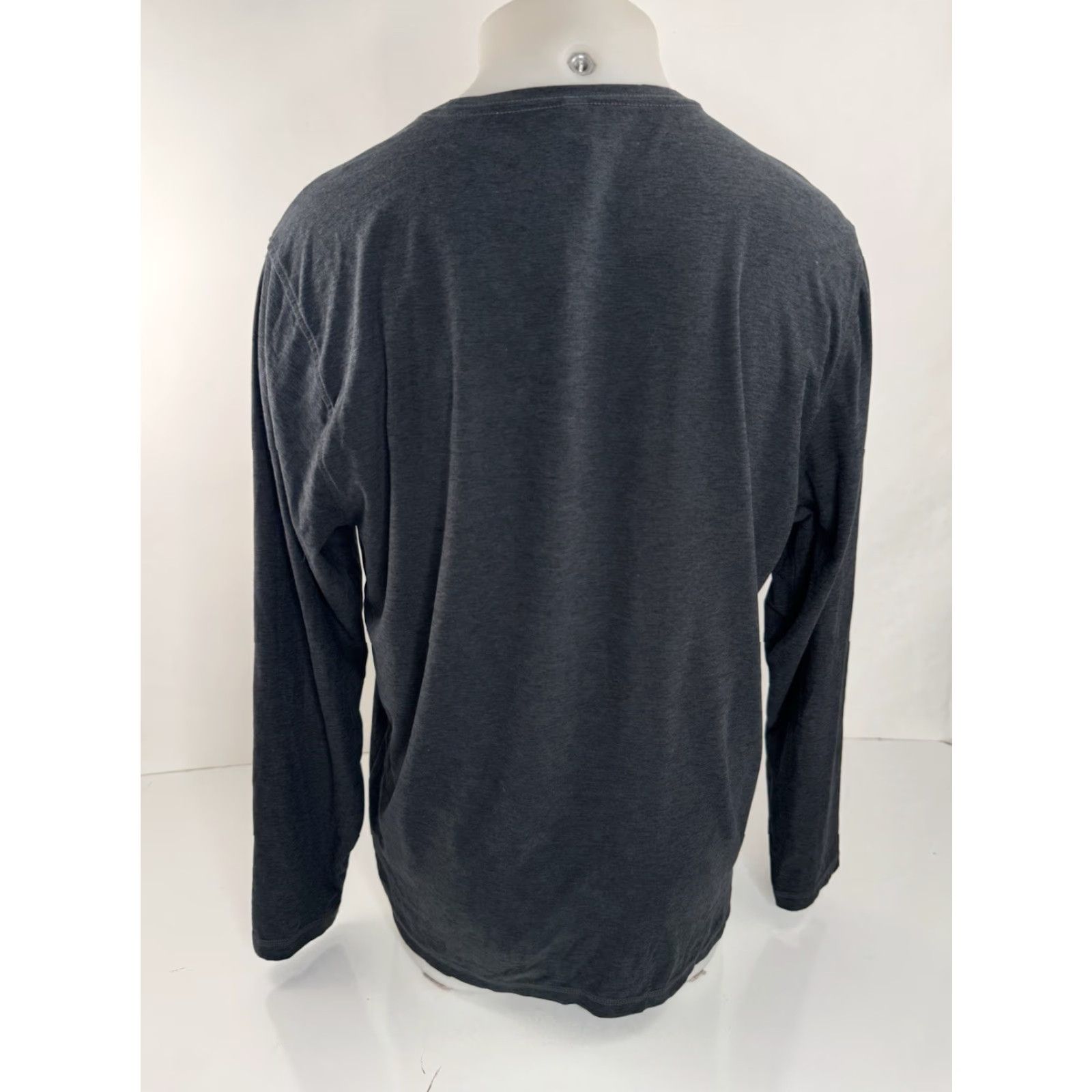 Vuori Vuori XL Pullover Mens XL Long Sleeve TShirt Gray Size US XL / EU 56 / 4 - 3 Thumbnail