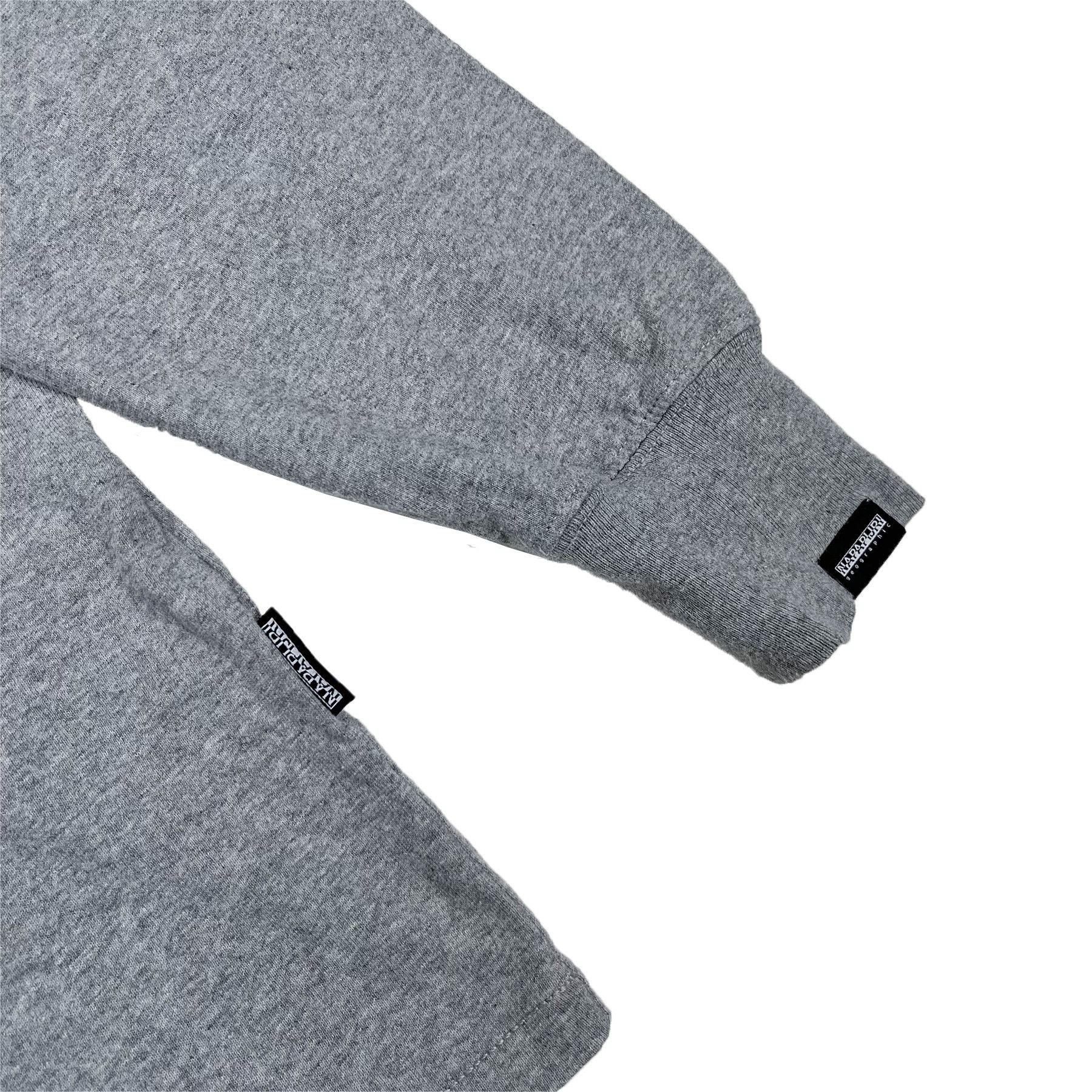 Napapijri Napapijri oversized longsleeve, simple and cozy, Size M Size US M / EU 48-50 / 2 - 4 Thumbnail