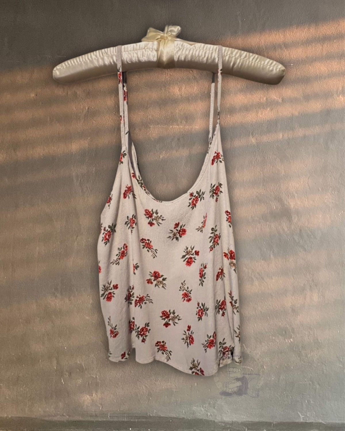 Brandy Melville Brandy Melville Arika a-line rose crop tank Size ONE SIZE - 1 Thumbnail