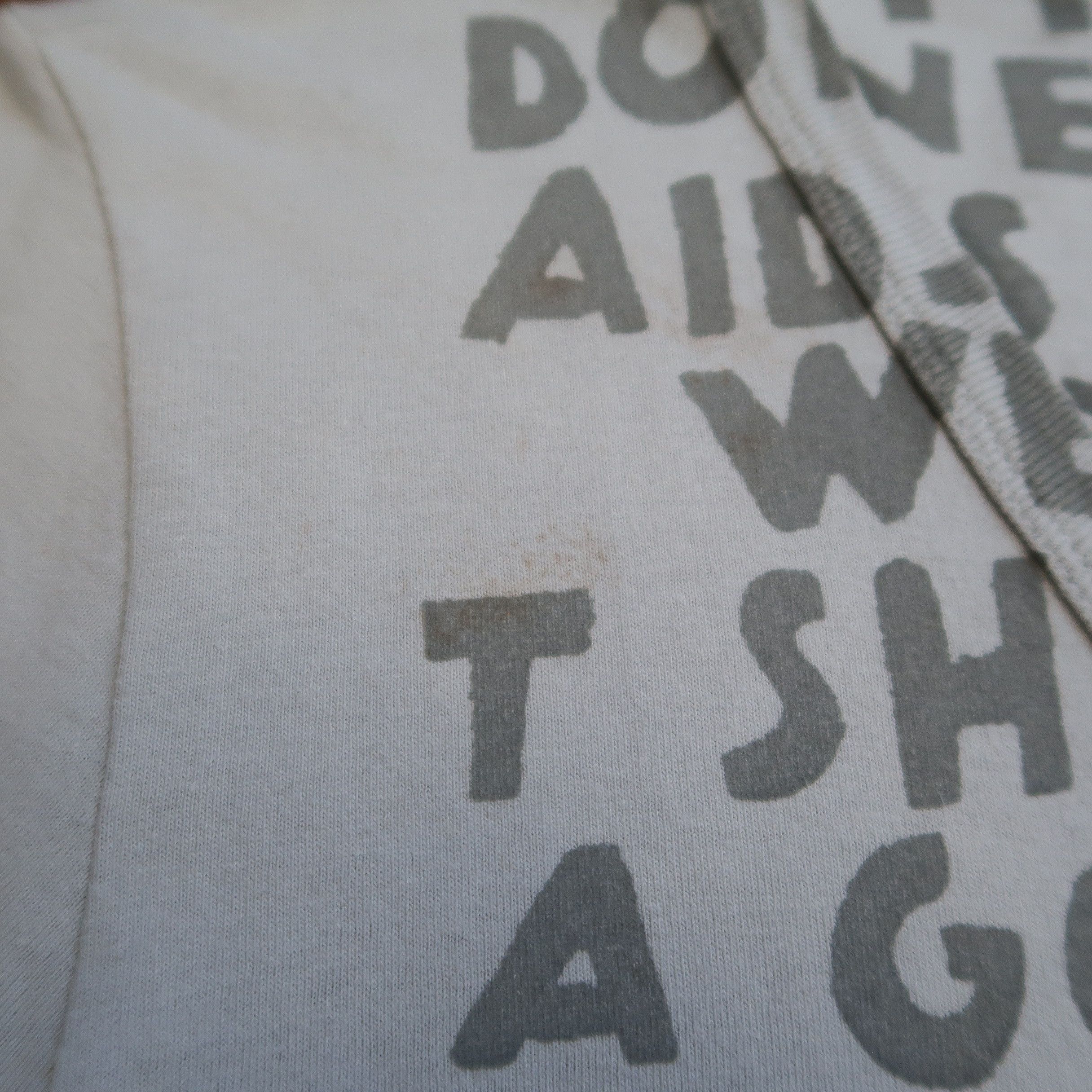 Maison Margiela SS 2011 Aids Awareness Reflective T-Shirt Size US S / EU 44-46 / 1 - 11 Thumbnail
