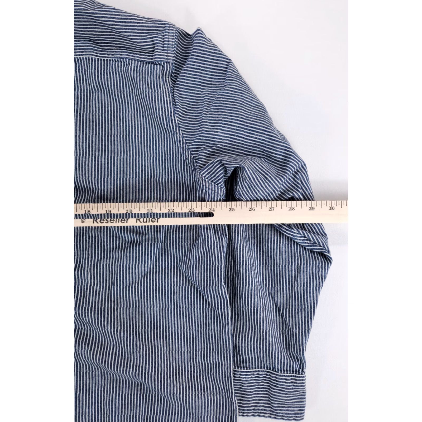 Levi's **Levi's XL Blue Denim Striped Button Up Workwear Mens** User: Levi's XL Blue Denim Striped Button Up Workwear Mens Size US XL / EU 56 / 4 - 5 Thumbnail