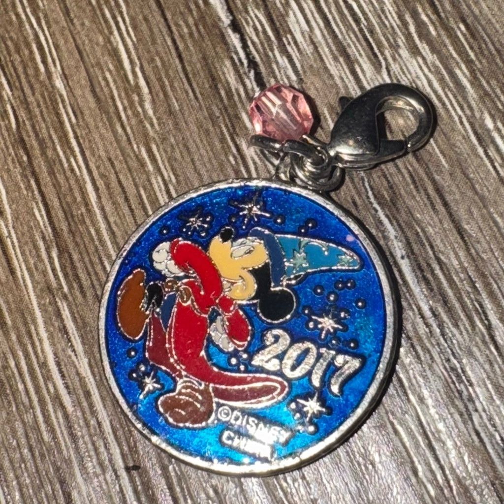 Disney Disney Blue Red Mickey Mouse 2017 keychain One Size Size ONE SIZE - 3 Thumbnail