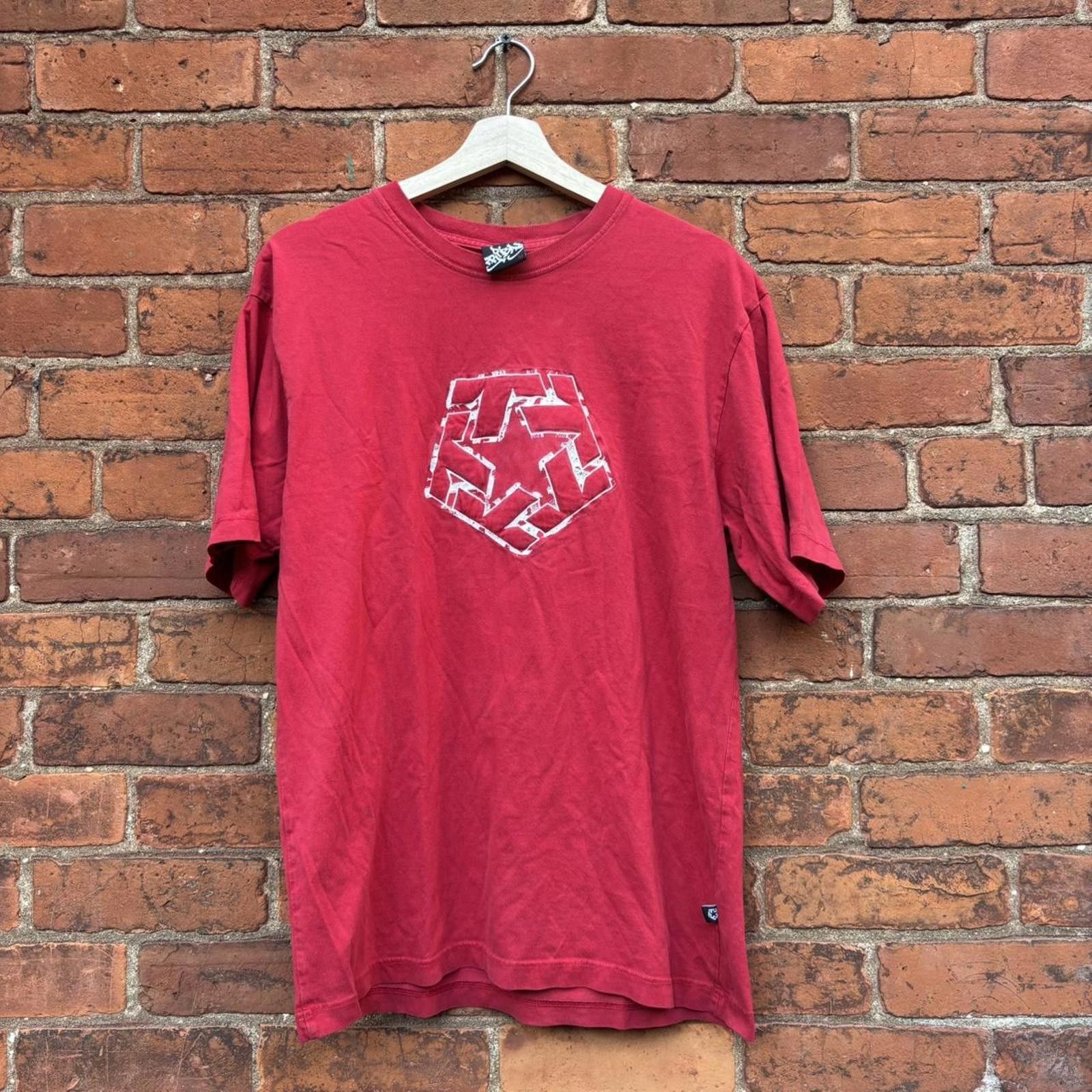 Other Vintage tribal gear t shirt 00s M Size US M / EU 48-50 / 2 - 1 Thumbnail