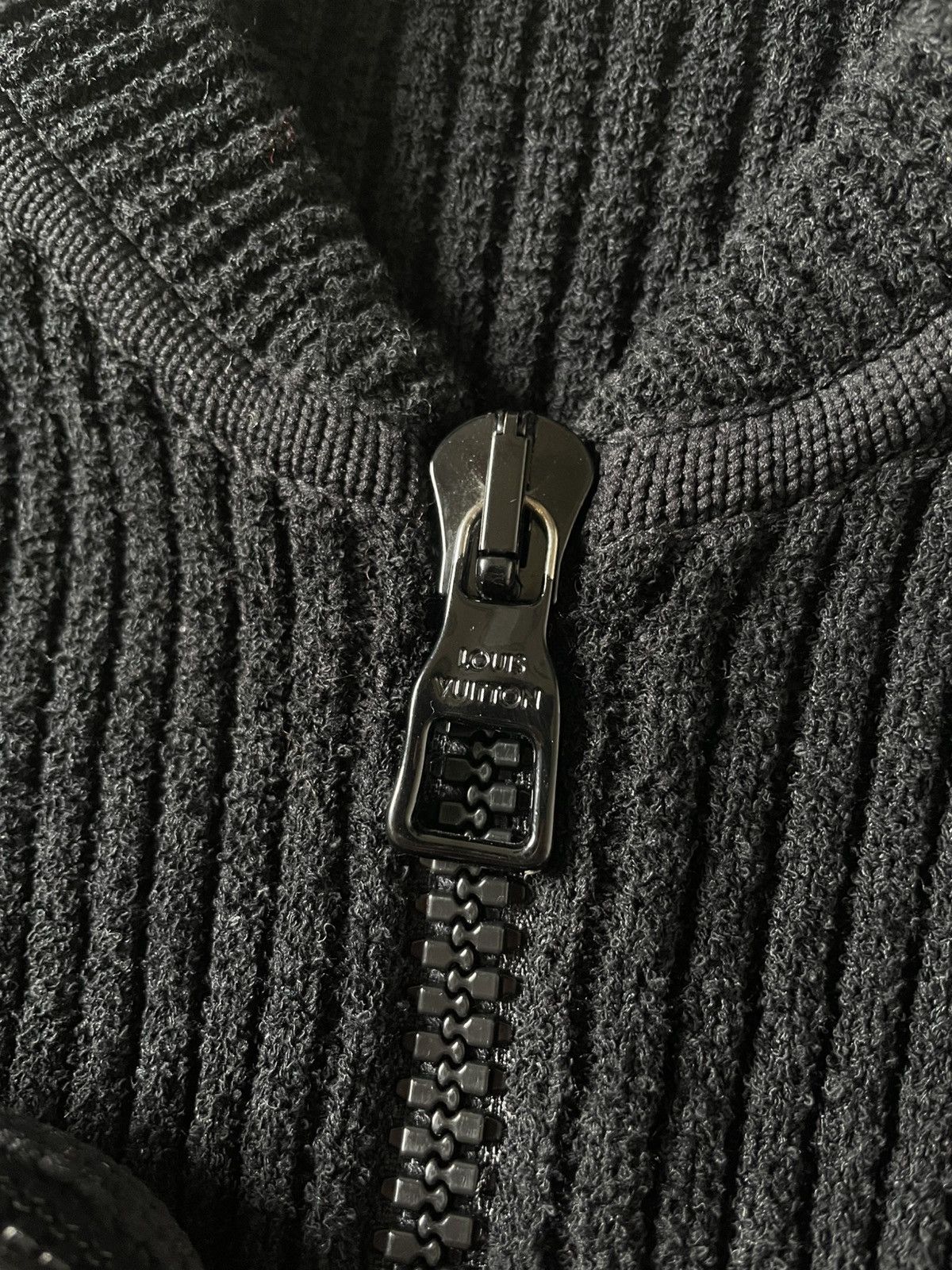 Louis Vuitton Louis vuitton x Virgil abloh Multi Pocket 3D vest Black Size US S / EU 44-46 / 1 - 5 Thumbnail