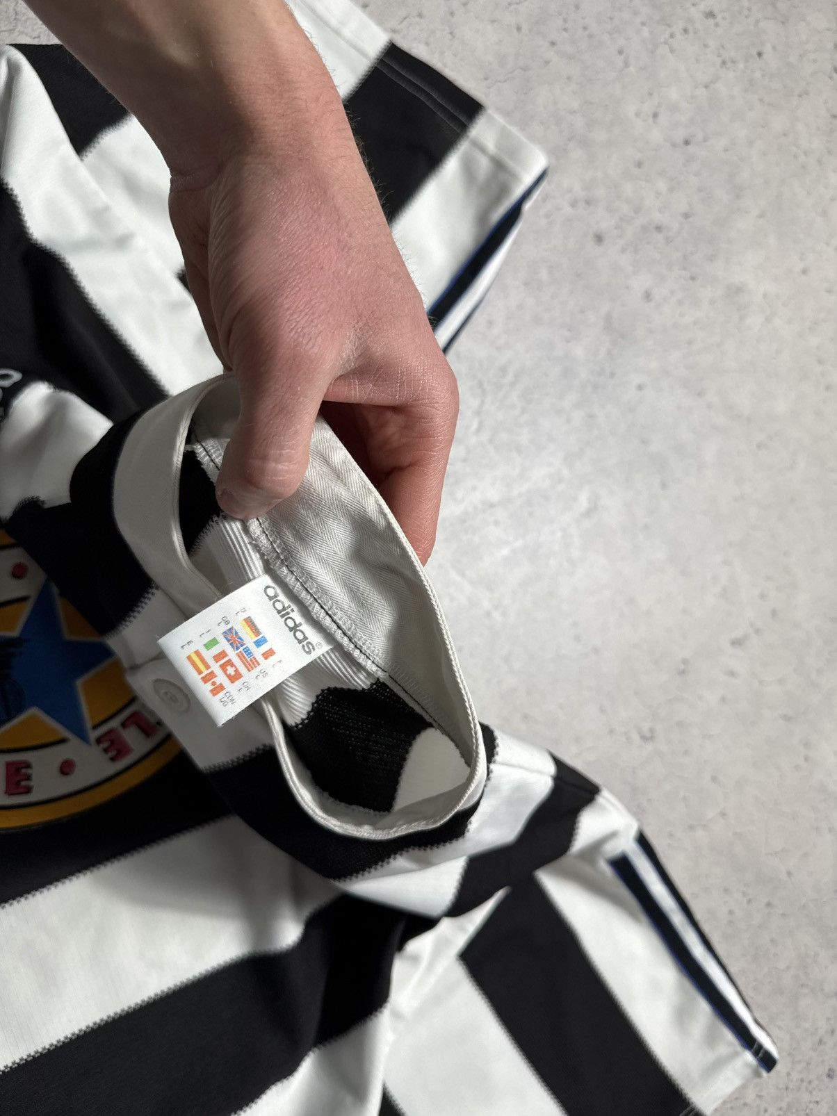 Adidas Adidas FC Newcastle United 1995/1996 Vintage Soccer Jersey Size US L / EU 52-54 / 3 - 8 Thumbnail