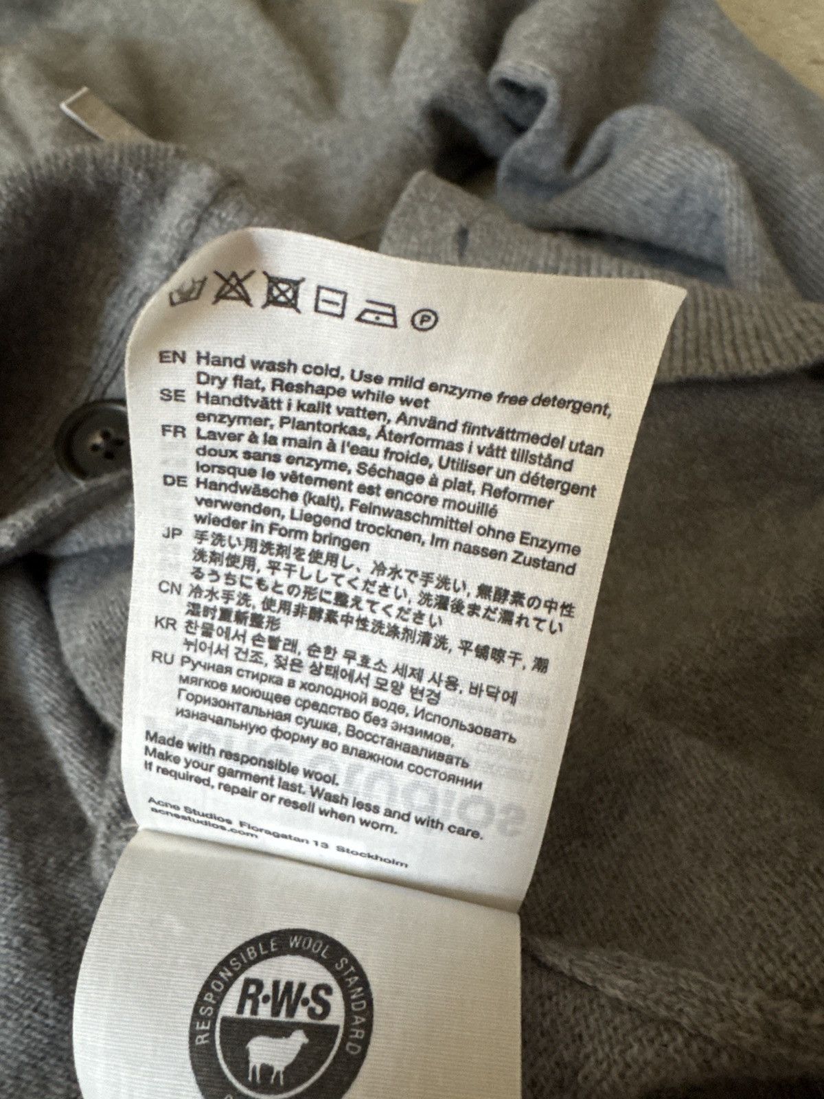 Acne Studios Acne Studios Grey Wool Face Cardigan Large Size US L / EU 52-54 / 3 - 5 Thumbnail