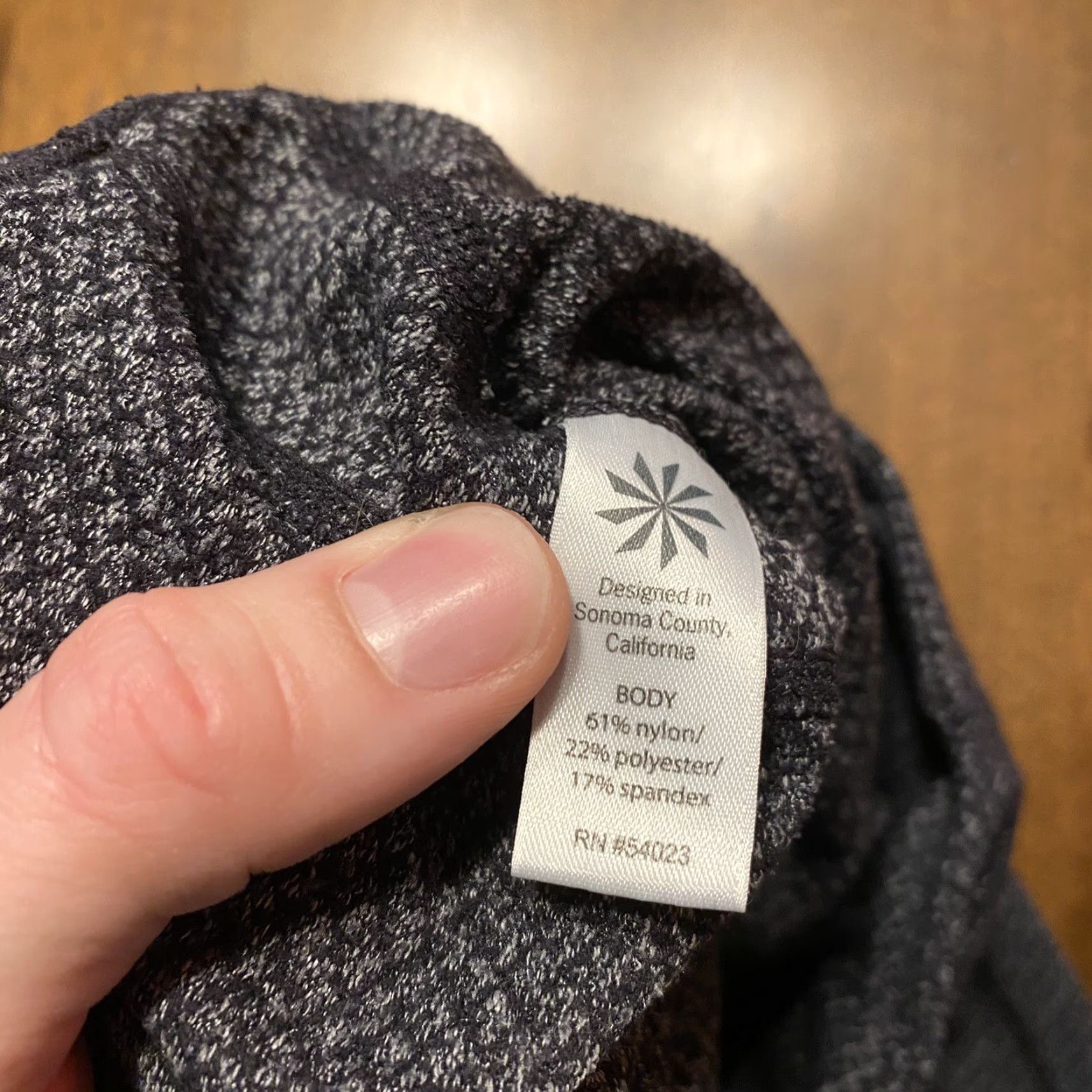 Athleta Athleta Leggings Womens M Gray Black High Waist Cropped Criss Cross Power Up Cross Outdoor Sport Size 32" / US 10 / IT 46 - 4 Thumbnail