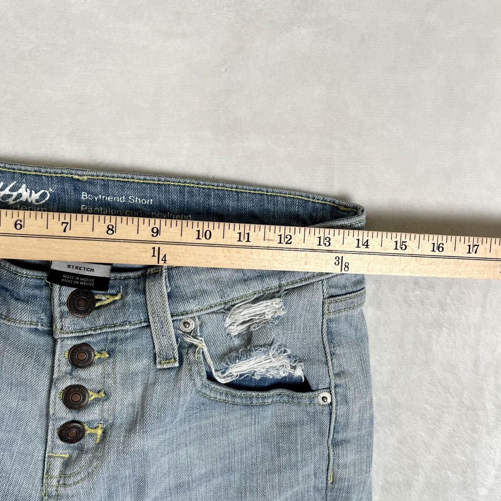 Mossimo Mossimo Denim Shorts Womens 0 25 Blue Boyfriend Stretch Distressed Cutoff Casuald Size 25" / US 0 / IT 36 - 4 Thumbnail