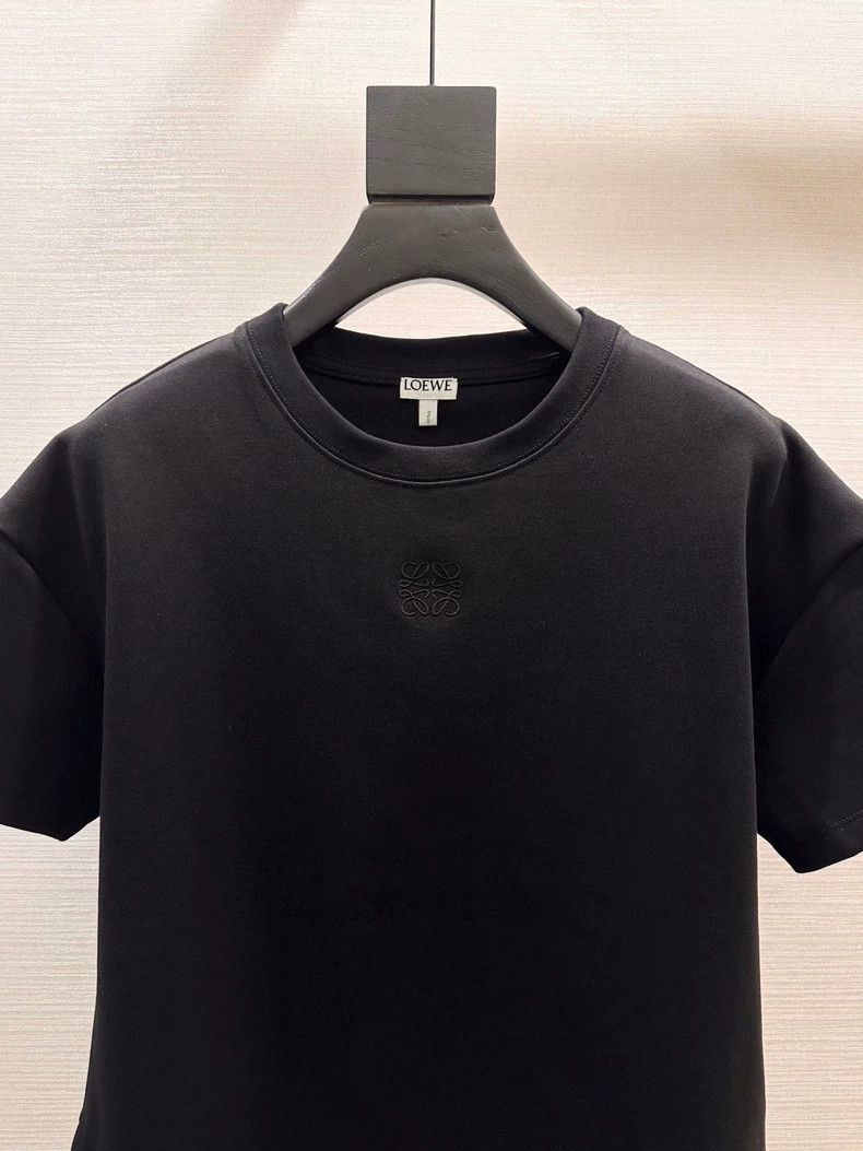 Loewe LOEWE Embroidered logo slanted side slit short sleeve T-sh Size M / US 6-8 / IT 42-44 - 3 Thumbnail
