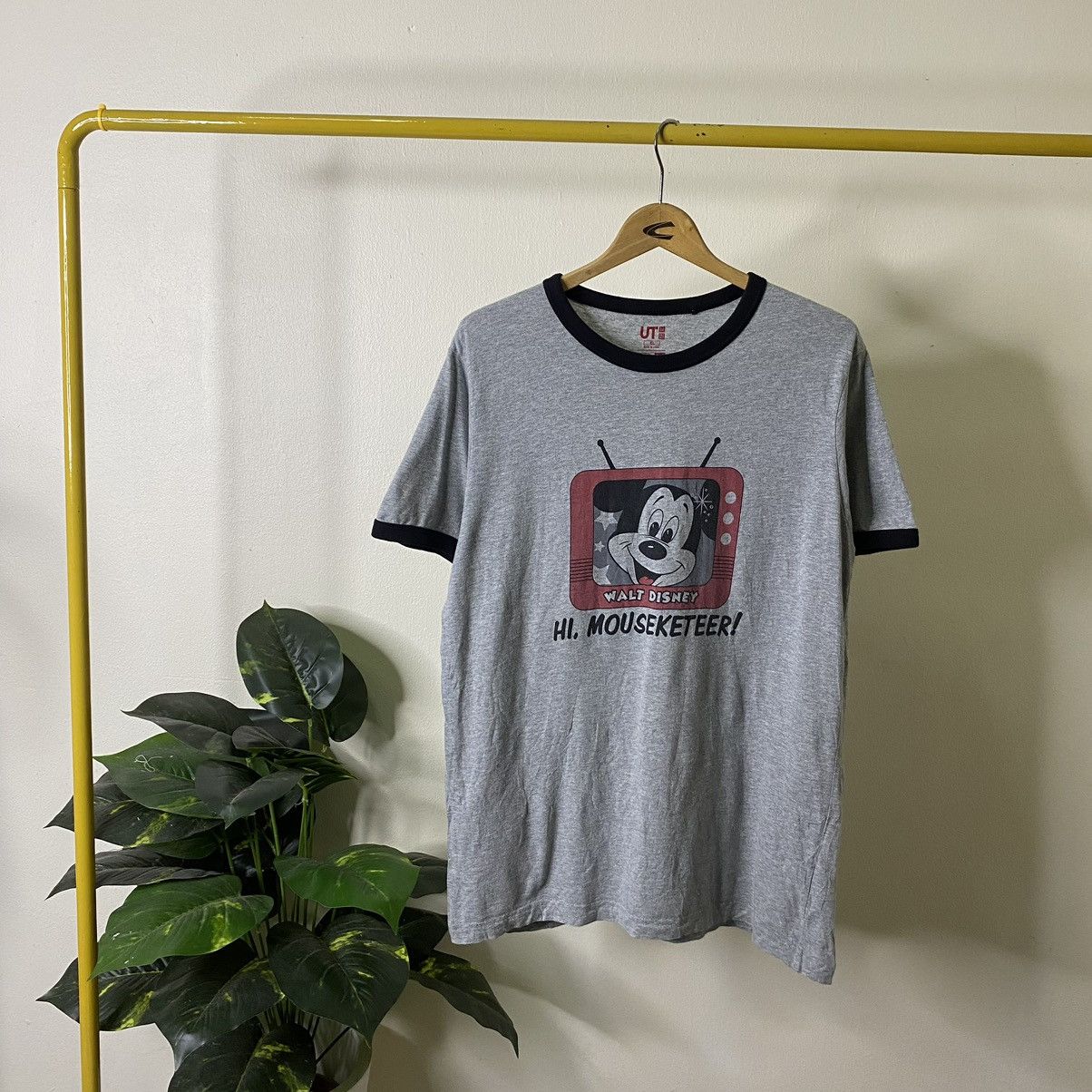 Mickey Mouse Walt Disney Mickey Mouseketeer x Uniqlo Collaboration Tee Size US L / EU 52-54 / 3 - 1 Thumbnail