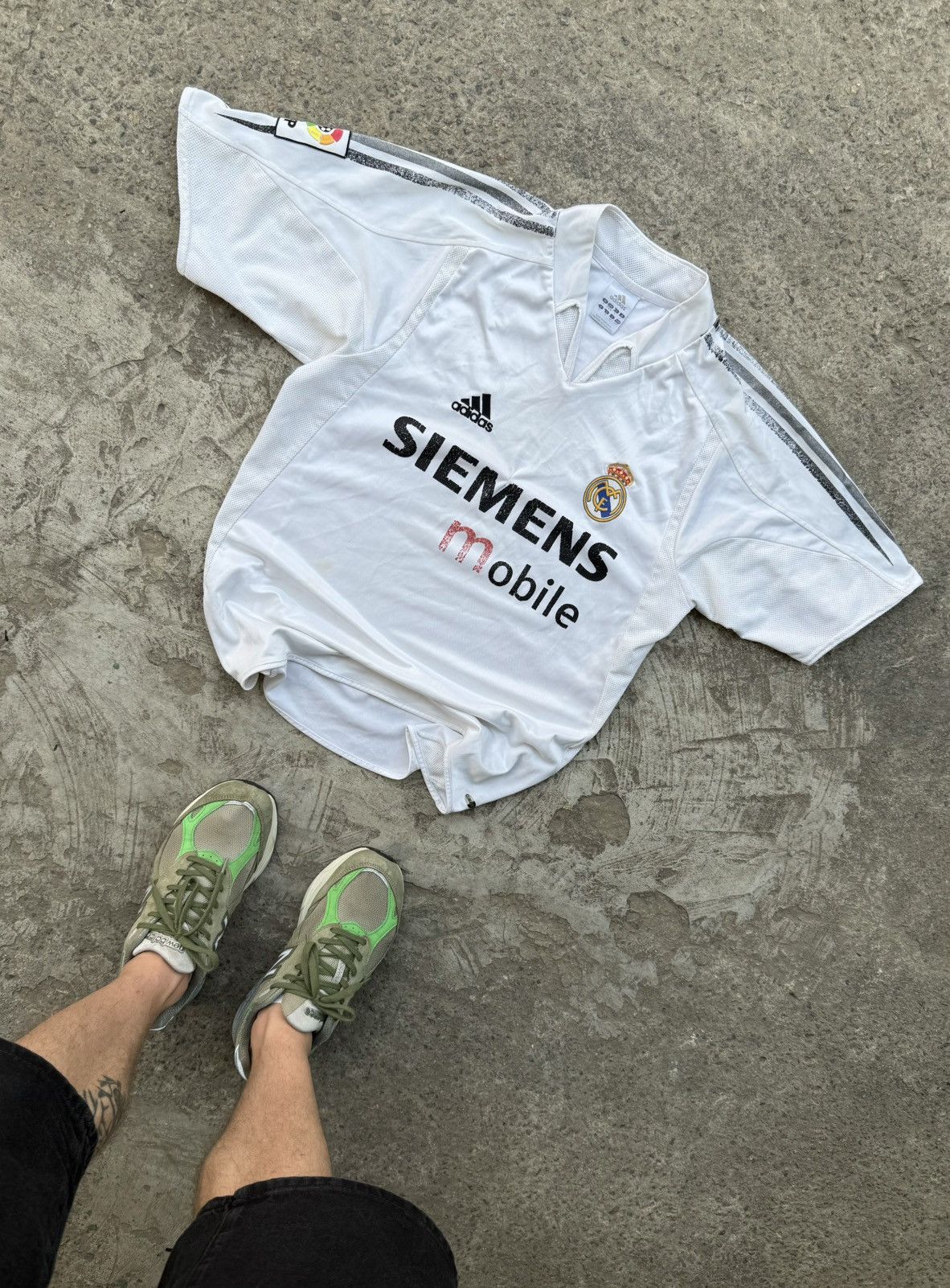 Adidas Vintage Y2K Real Madrid Adidas 2004 Blokecore Soccer Jersey Size US S / EU 44-46 / 1 - 1 Thumbnail
