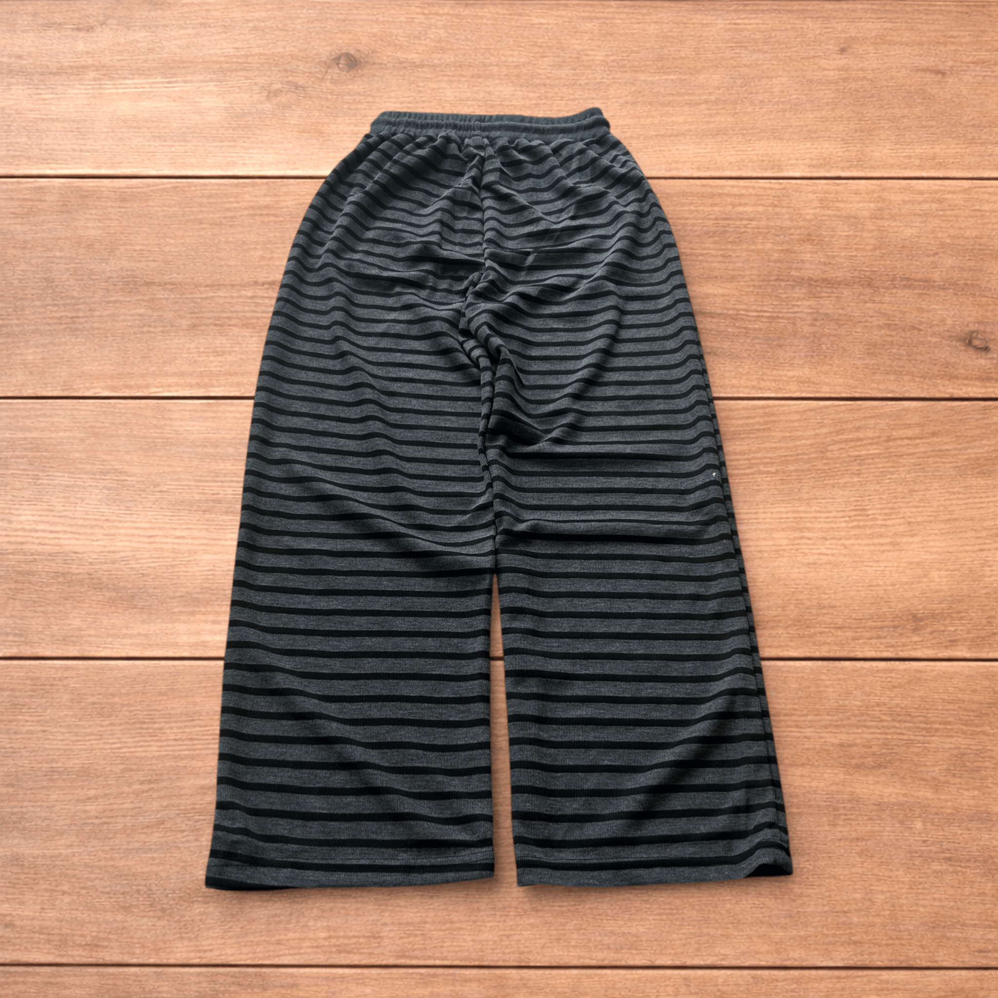 Japanese Brand Baggy straight leg striped lounge pants in black/grey. Size 30" / US 8 / IT 44 - 2 Thumbnail