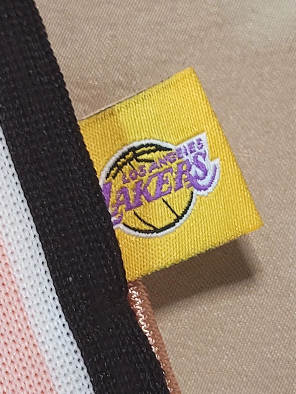 Mitchell & Ness Mitchell & Ness Womens Los Angeles LAKERS NBA Shorts Pink Size 26" / US 2 / IT 38 - 5 Thumbnail