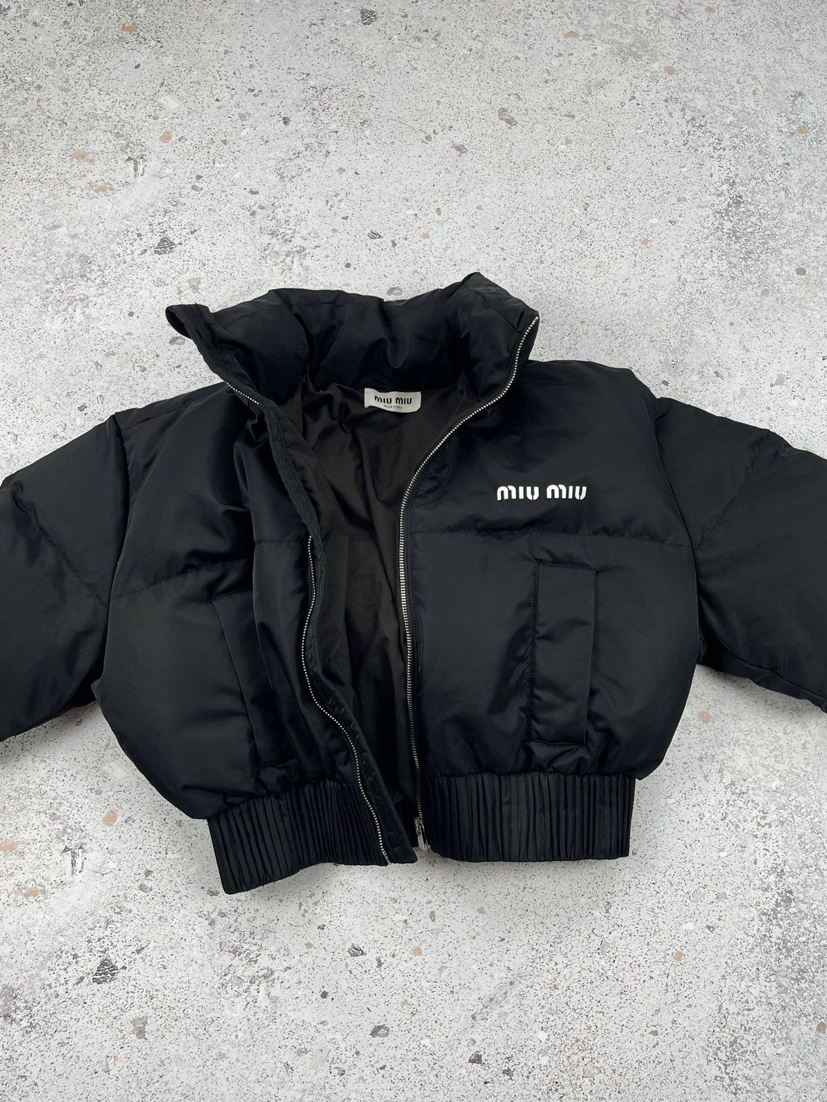 Miu Miu Miu Miu Women Black Cropped Down Puffer Jacket Bomber Zip Size XS / US 0-2 / IT 36-38 - 12 Thumbnail