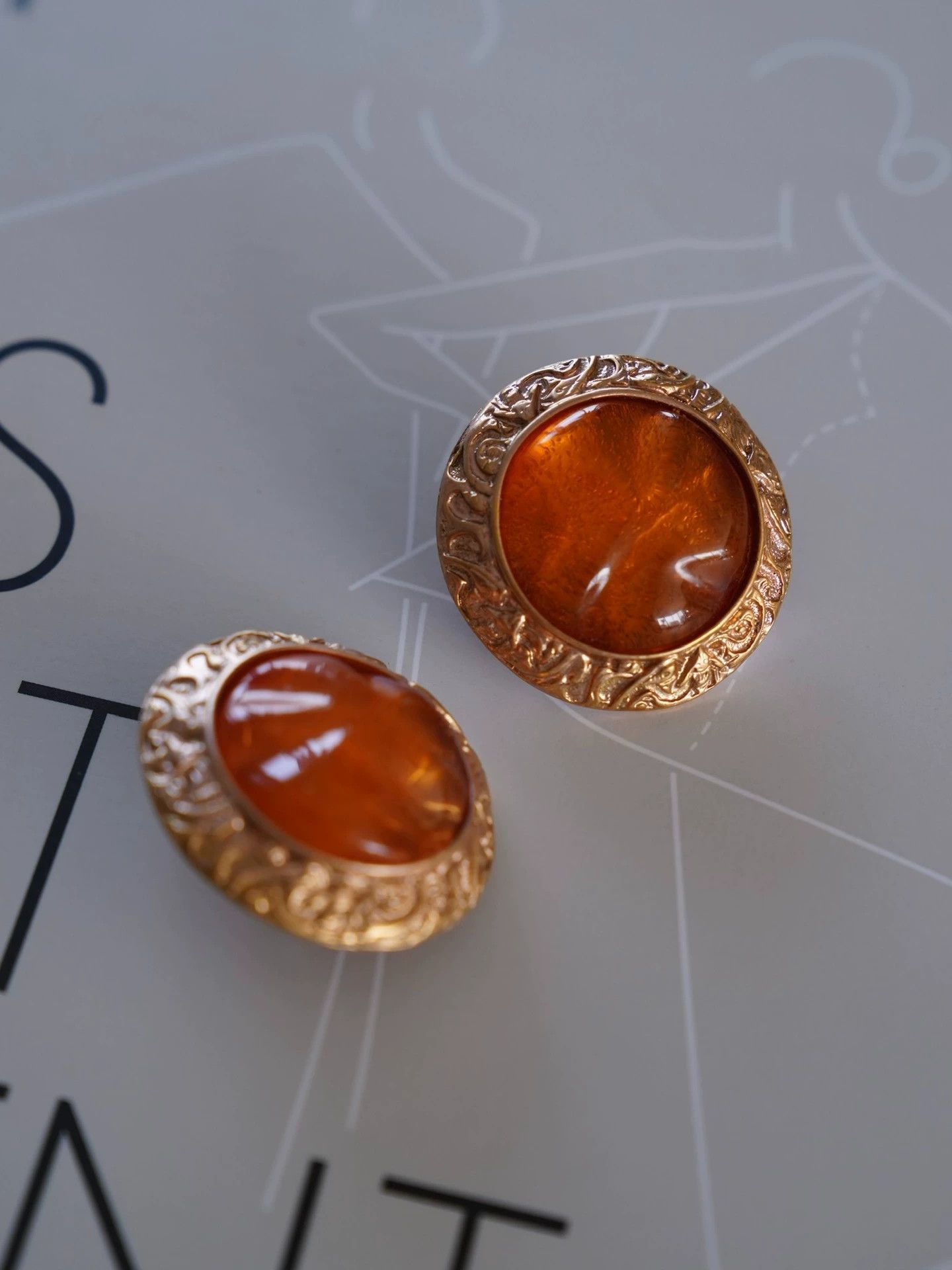Yves Saint Laurent YSL Vtg Orange Jelly Glass Lava Clip-on Earrings Size ONE SIZE - 4 Thumbnail