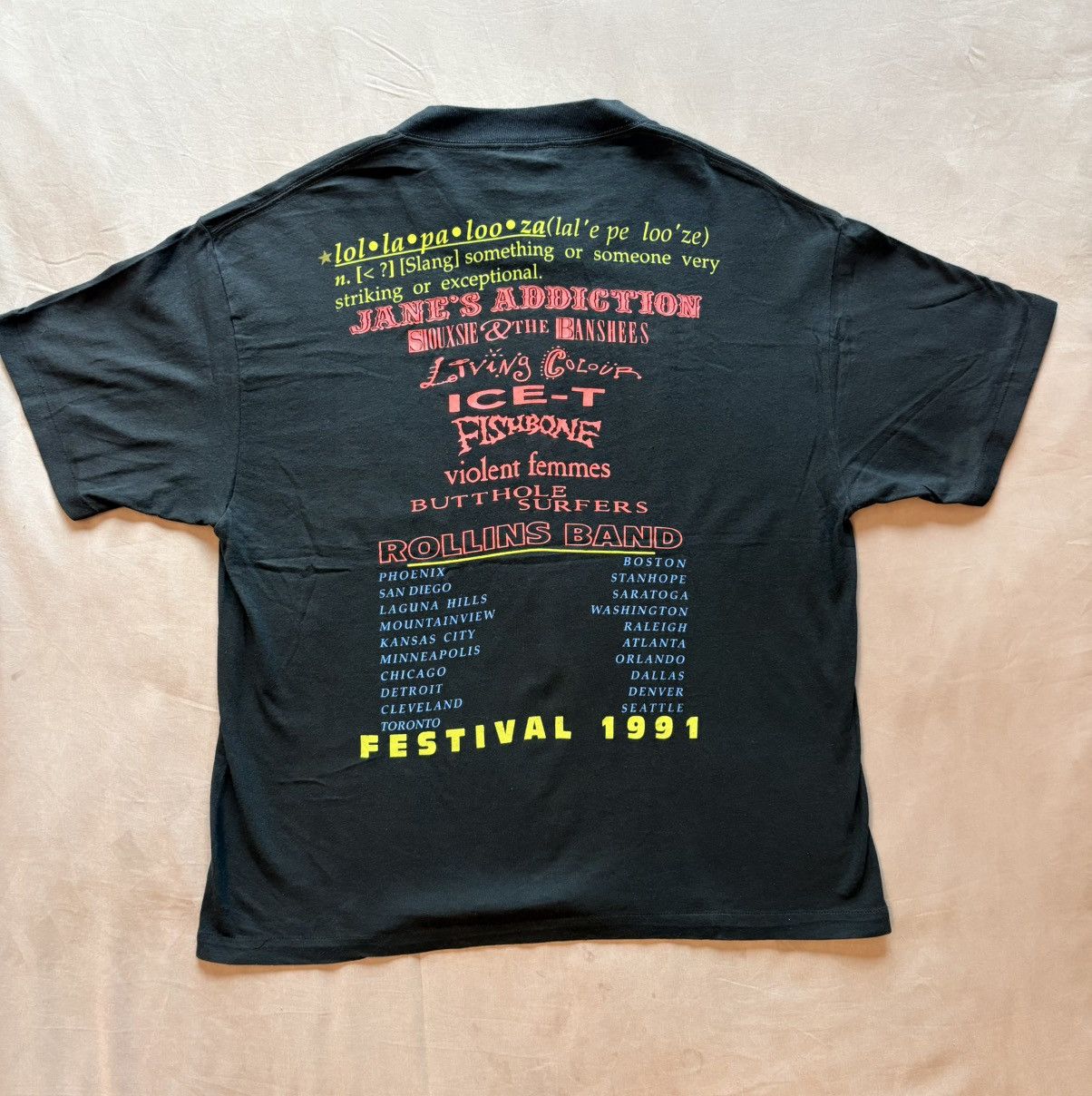Band Tees OG 1991 Lollapalooza Festival Tshirt Size US XL / EU 56 / 4 - 2 Thumbnail