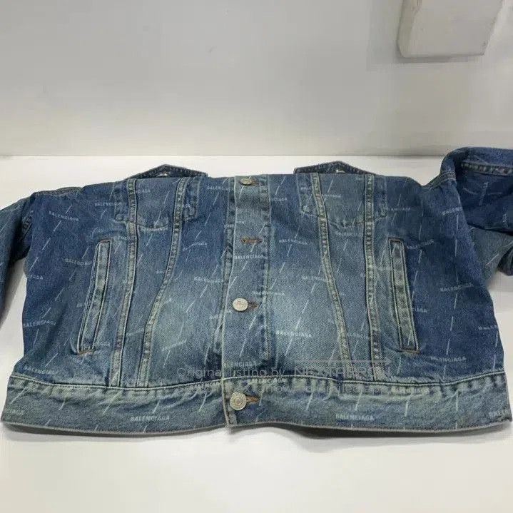 Balenciaga Balenciaga Pocket Denim Jacket for Men. Size US L / EU 52-54 / 3 - 3 Thumbnail