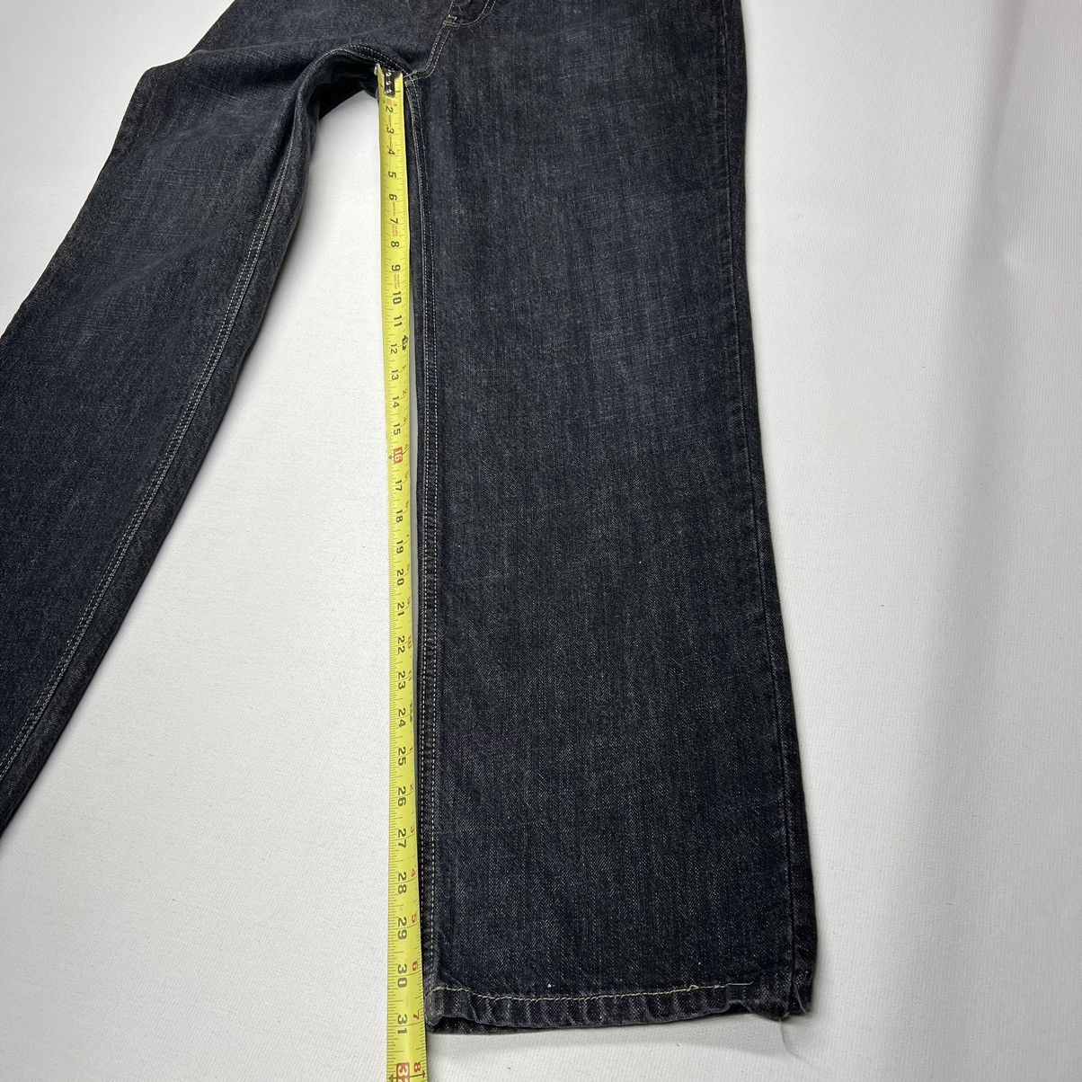 Tommy Hilfiger × Vintage Tommy Hilfiger Jeans Black Blasted Boyfriend Denim Faded Size 34" / US 12 / IT 48 - 22 Thumbnail
