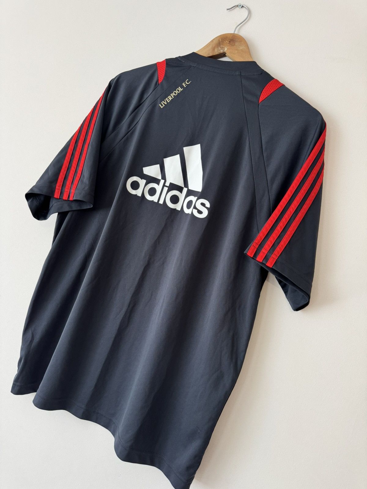 Adidas Vintage Liverpool 2009-2010 Soccer Training Jersey Shirt Kit Size US L / EU 52-54 / 3 - 7 Thumbnail