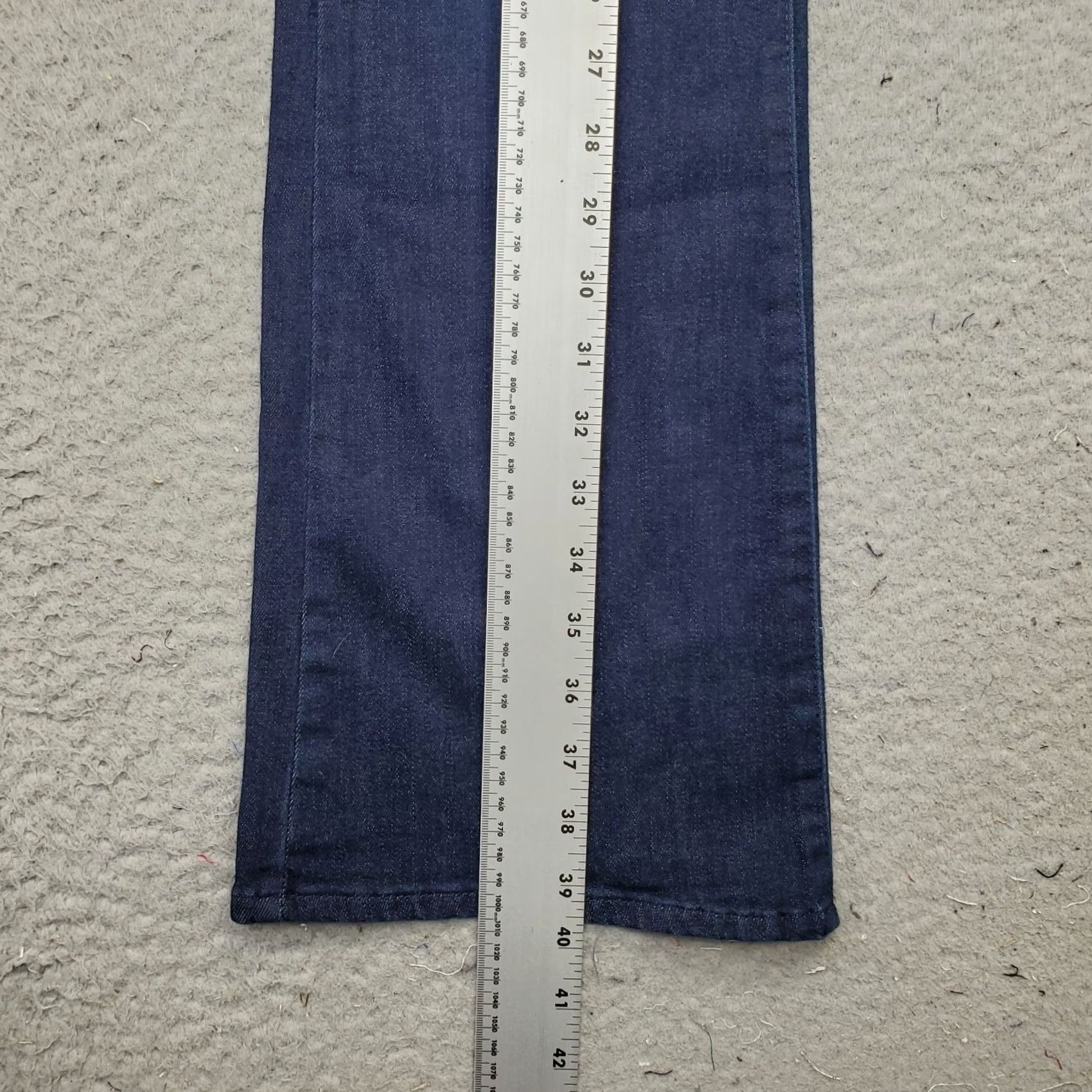 Levi's Levi's Bootcut Jeans Womens 32/30 Blue Denim 5-Pocket Design Mid-Rise Cotton denim Bootcut Jeans Womens Size 32/30 Blue Pre-owned Mens? Size 24" / US 00 / IT 34 - 3 Thumbnail