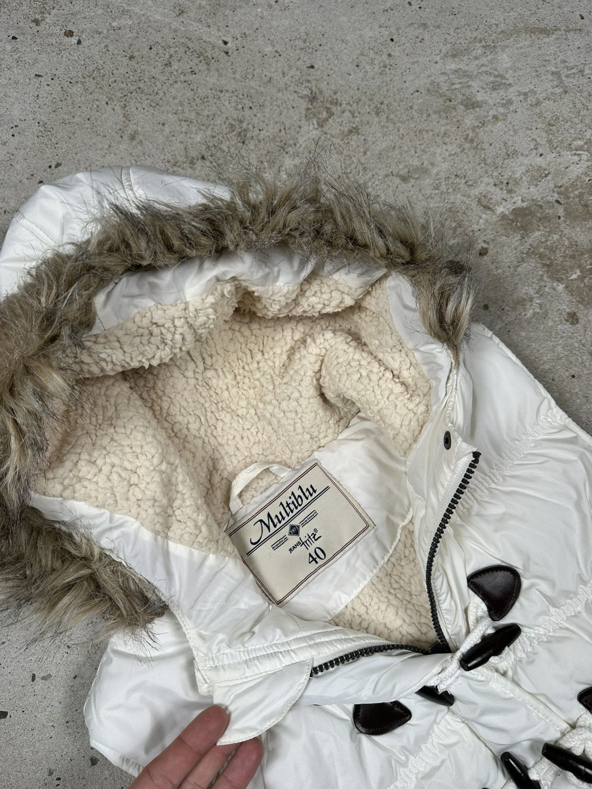 If Six Was Nine × Japanese Brand × Le Grande Bleu (L.G.B.) Vintage Y2K Faux Fur White Bomber Vest Hooded Size US S / EU 44-46 / 1 - 6 Thumbnail