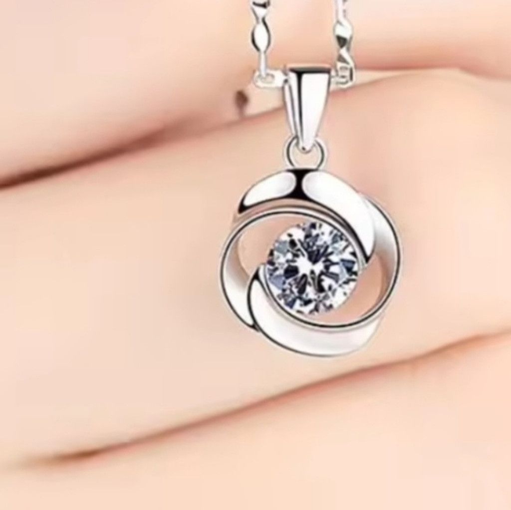 Other 1 Carat Round Bezel Moissanite 925 Sterling Silver Necklace Size ONE SIZE - 1 Thumbnail
