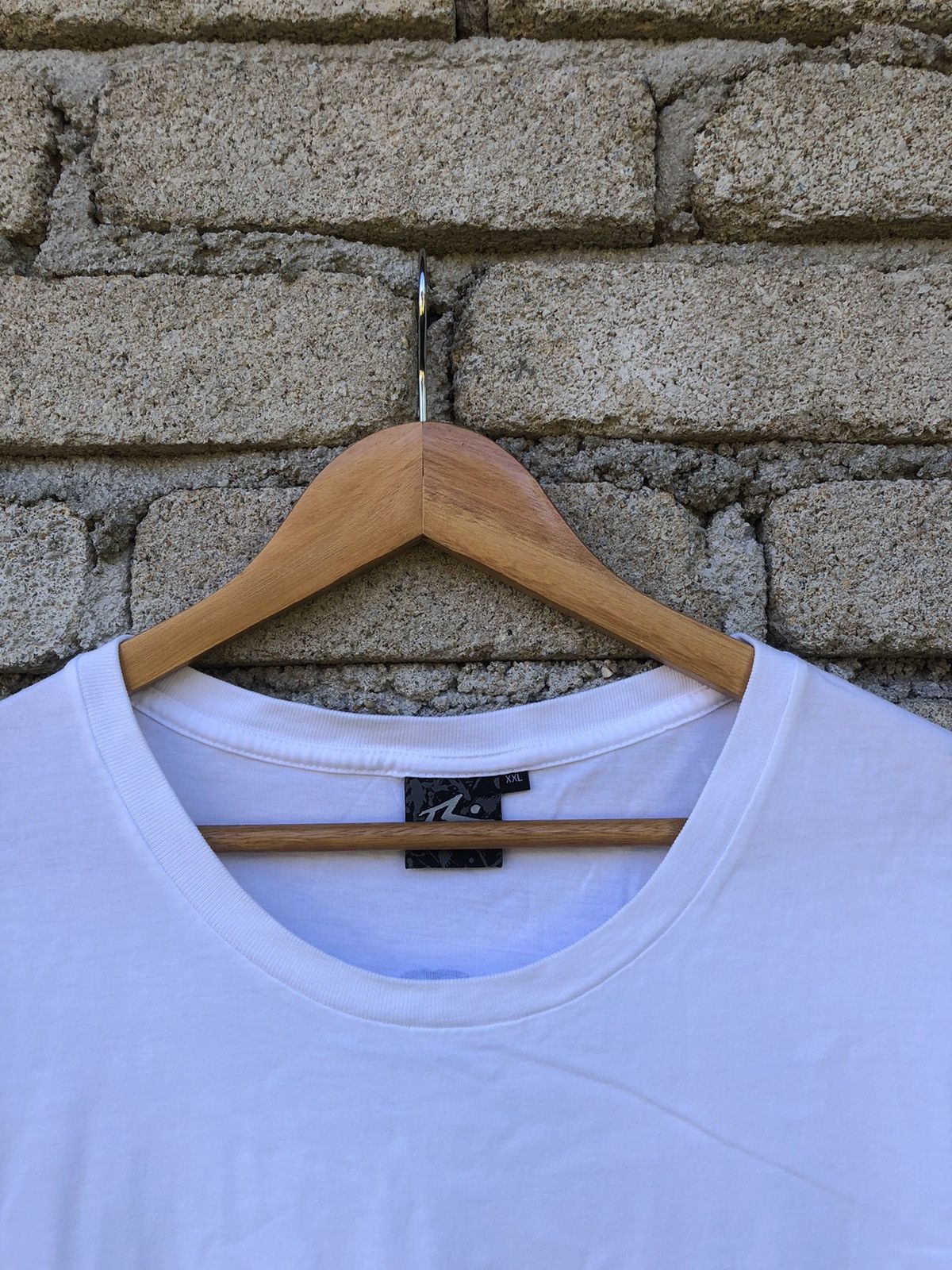 Quiksilver Vintage Y2K Rusty Surfboards Logo Backhit Tshirt Size US L / EU 52-54 / 3 - 11 Thumbnail