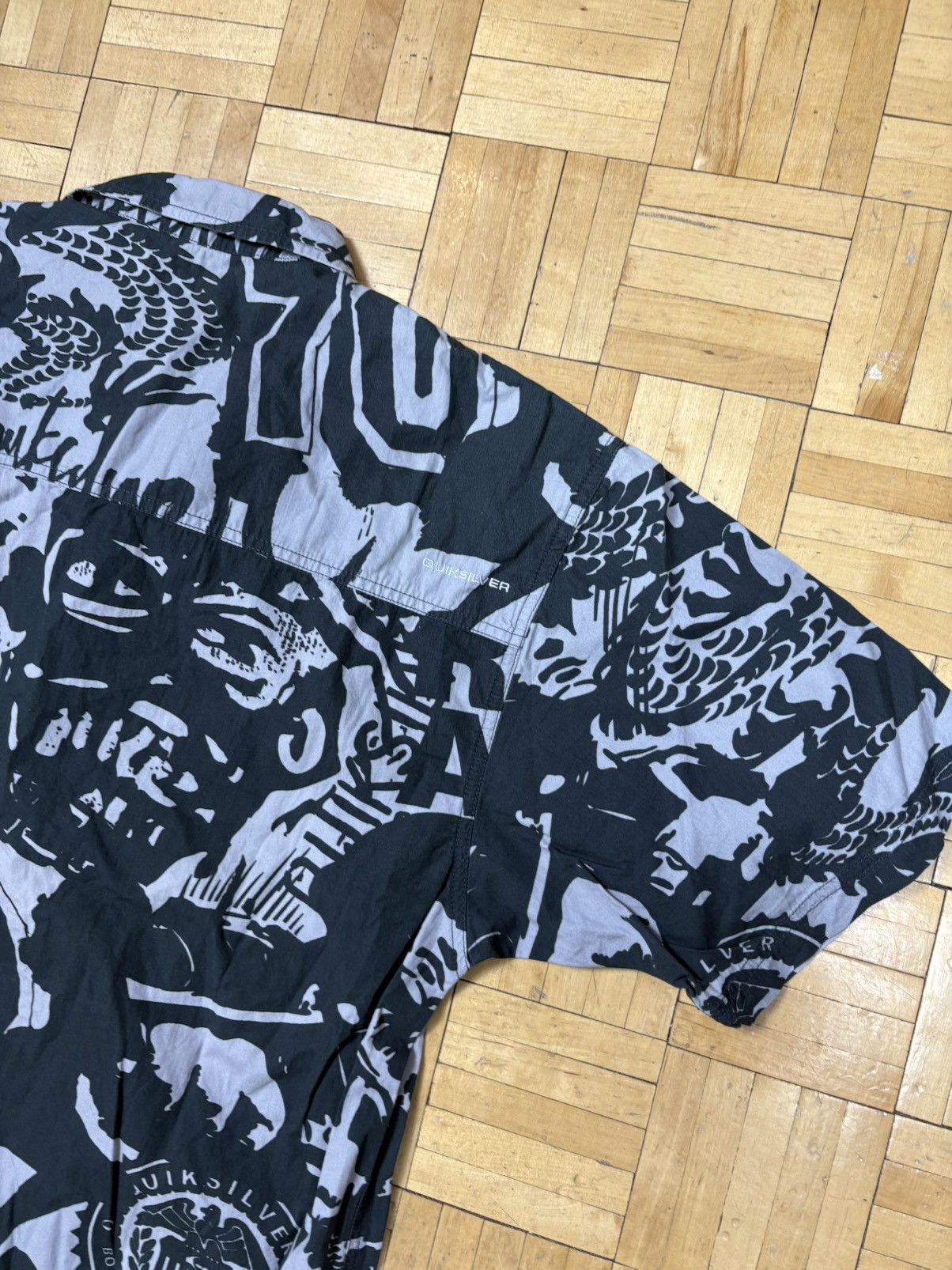 Quiksilver y2k vintage quiksilver graffiti shirt Size US XL / EU 56 / 4 - 3 Thumbnail