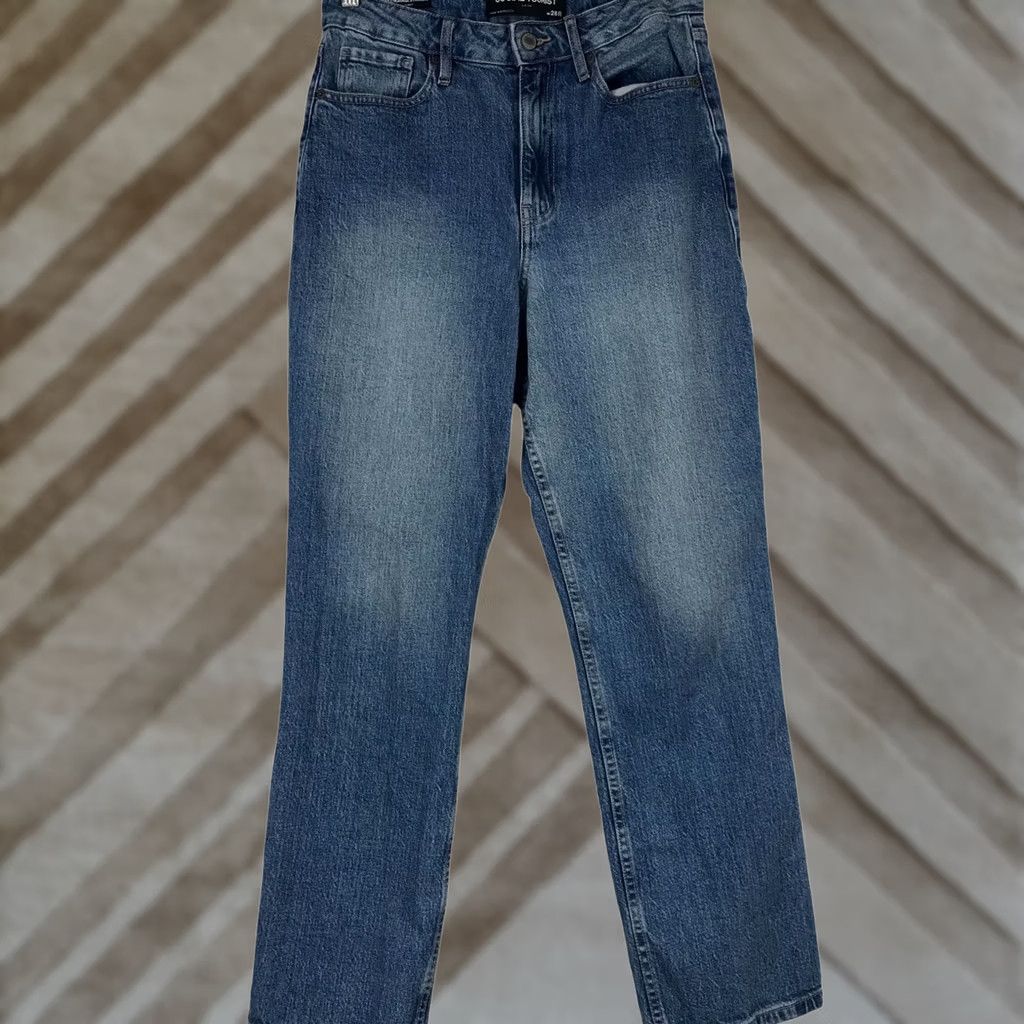 Vintage SOCIAL TOURIST Women's Blue Denim Straight Jeans 28R Size 28" / US 6 / IT 42 - 1 Thumbnail