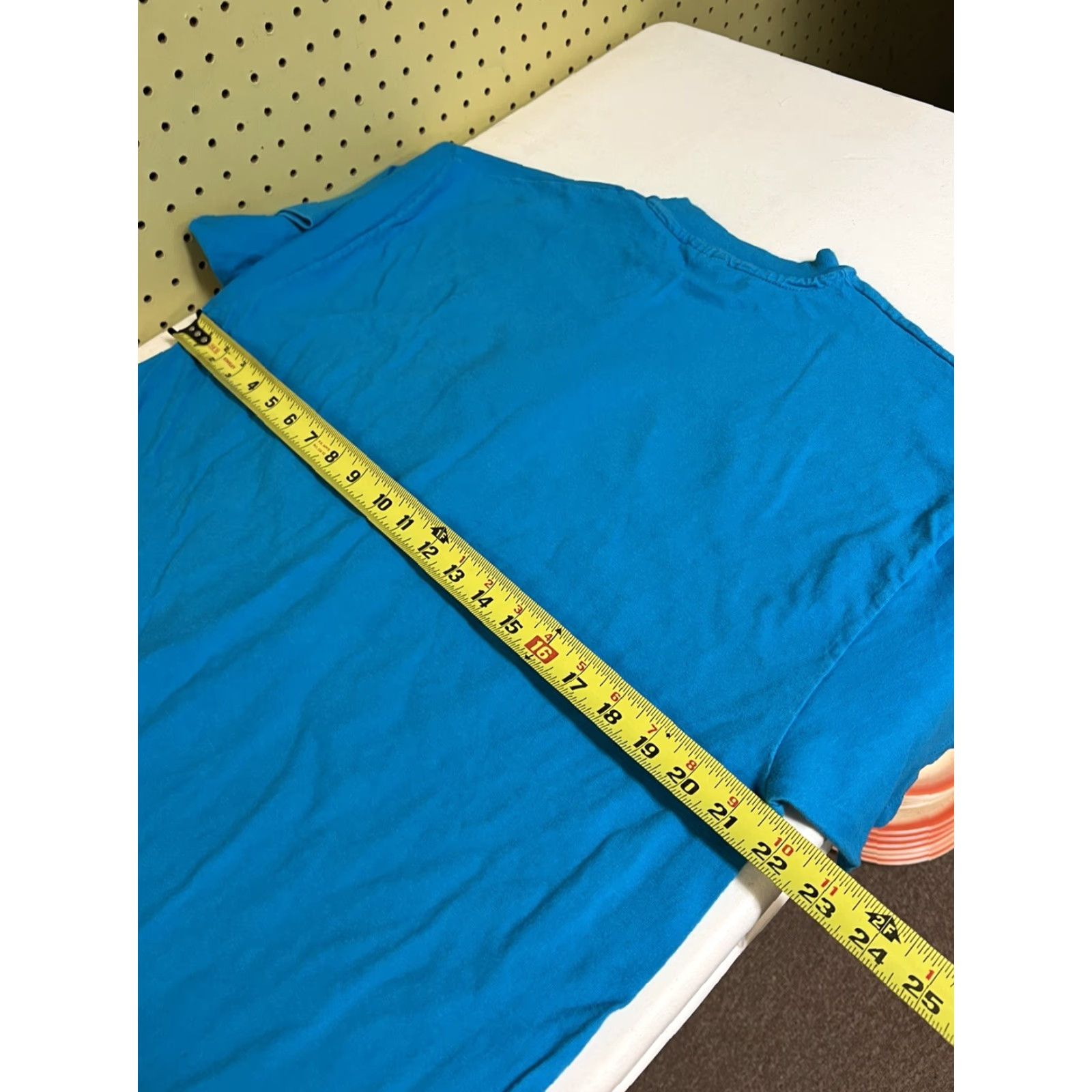 Hanes VINTAGE Hanes T-Shirt XL Blue Stitch Crew Neck Short Sleeve Men Graphi c Save the Field Trips Whales Size US XL / EU 56 / 4 - 7 Thumbnail