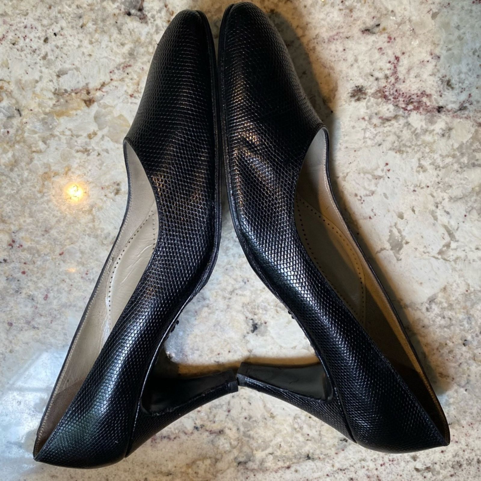Other Helene Arpels Textured Black Leather Pumps Italy 9.5 AA Size US 9.5 / IT 39.5 - 5 Thumbnail