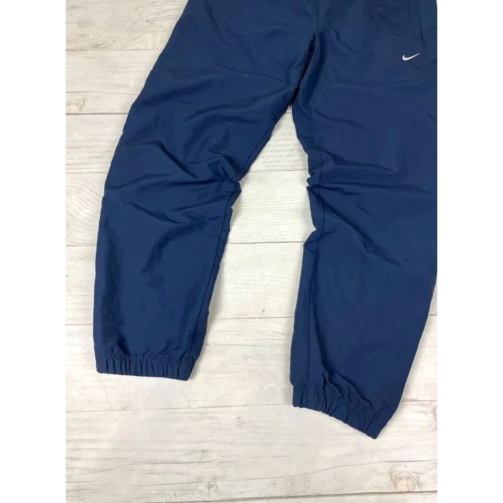 Nike VINTAGE Nike Nylon Pants Striped Track Nike Track Pants Men Size M Blue Size US 31 - 4 Thumbnail