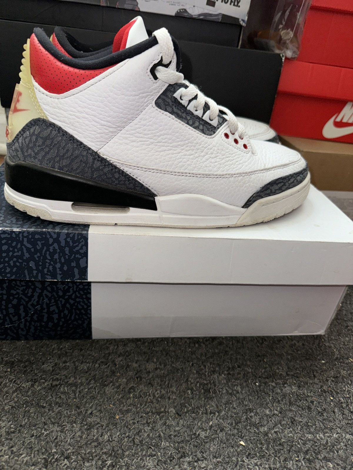 Jordan Brand Used Air Jordan 3 Retro Denim SE “Fire Red” Size US 8 / EU 41 - 4 Thumbnail