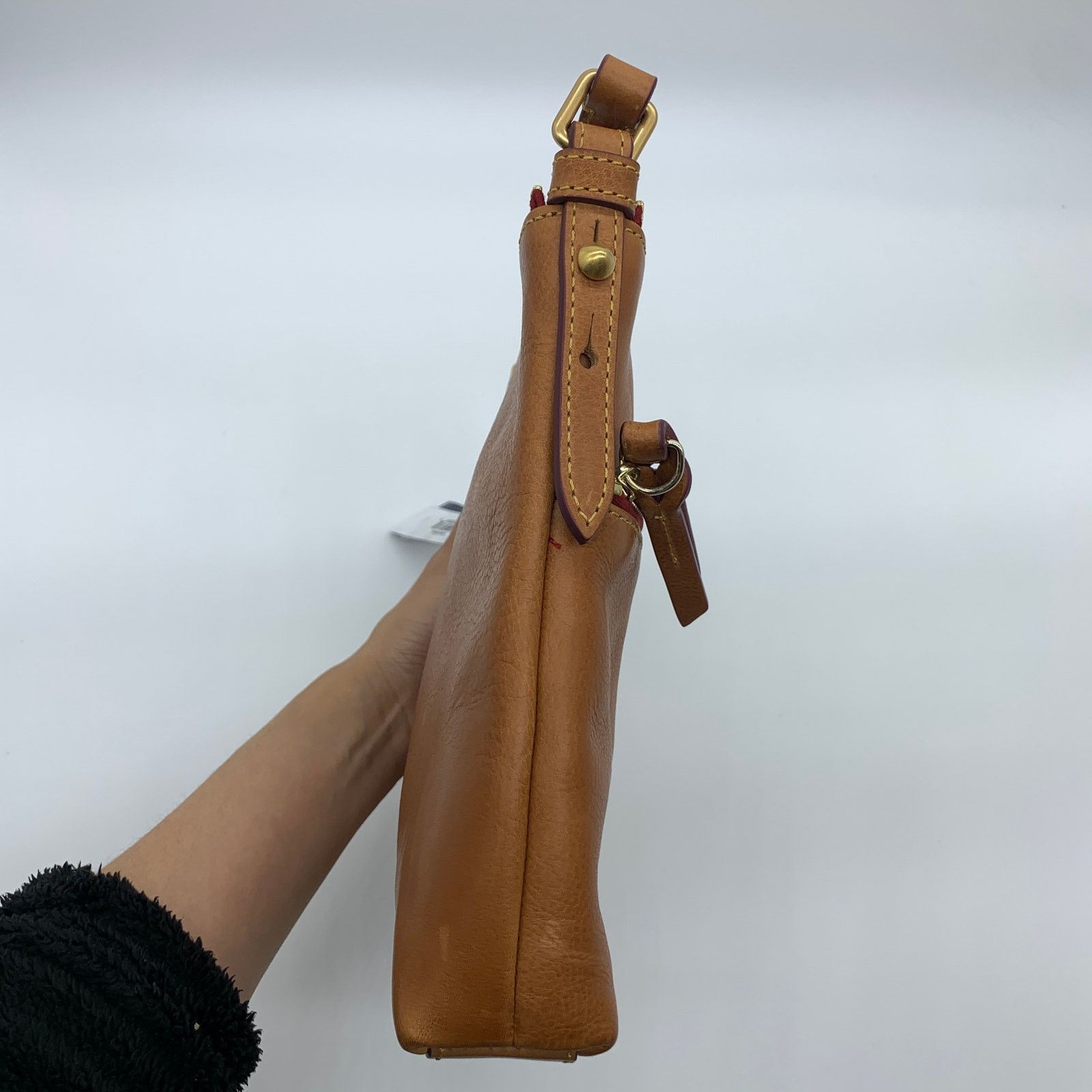 Dooney & Bourke Dooney & Bourke Leather Crossbody Purse Letter Carrier Size ONE SIZE - 11 Thumbnail