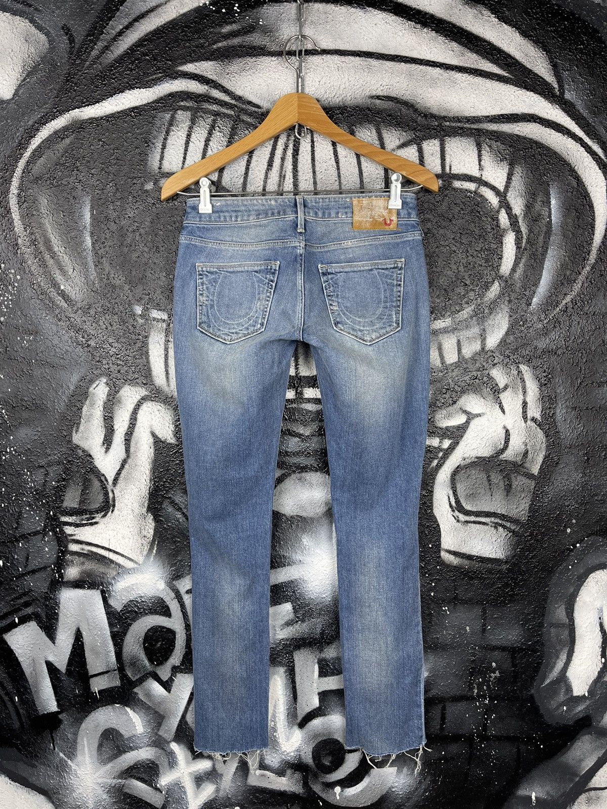 True Religion True Religion Shannon Distressed Denim Slim Jeans Women’s 26 Size 26" / US 2 / IT 38 - 2 Thumbnail