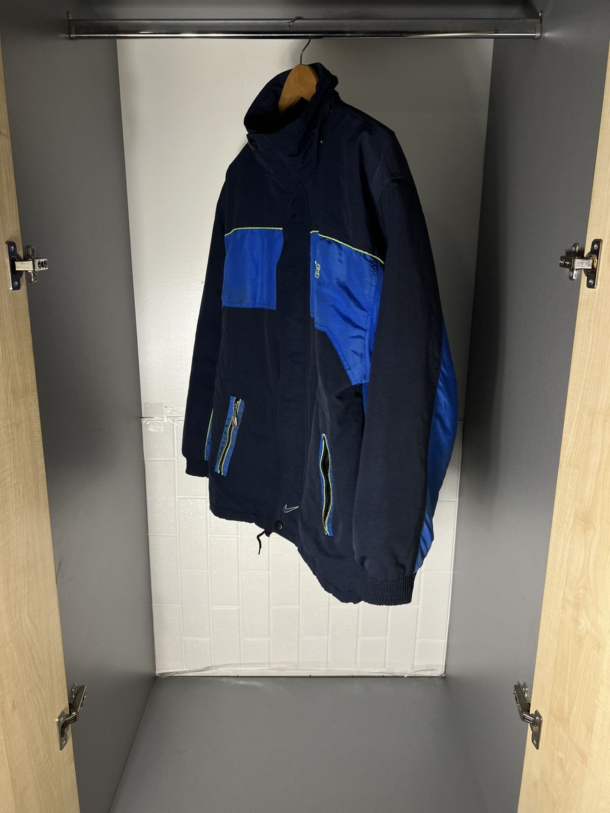 Vintage VERY RARE NIKE BIG LOGO SWOOSH RETRO JACKET INTER MILAN SOCCER JERSEY Y2K 90s Size US XXL / EU 58 / 5 - 11 Thumbnail