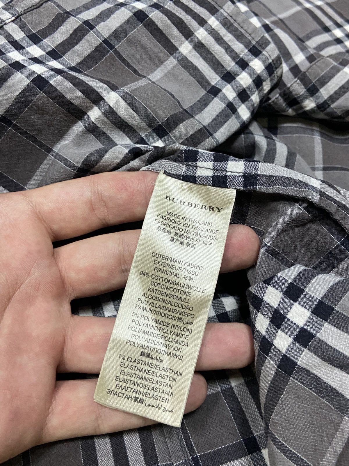 Burberry Burberry Brit vintage shirt full nova check button overprint Size US XL / EU 56 / 4 - 5 Thumbnail