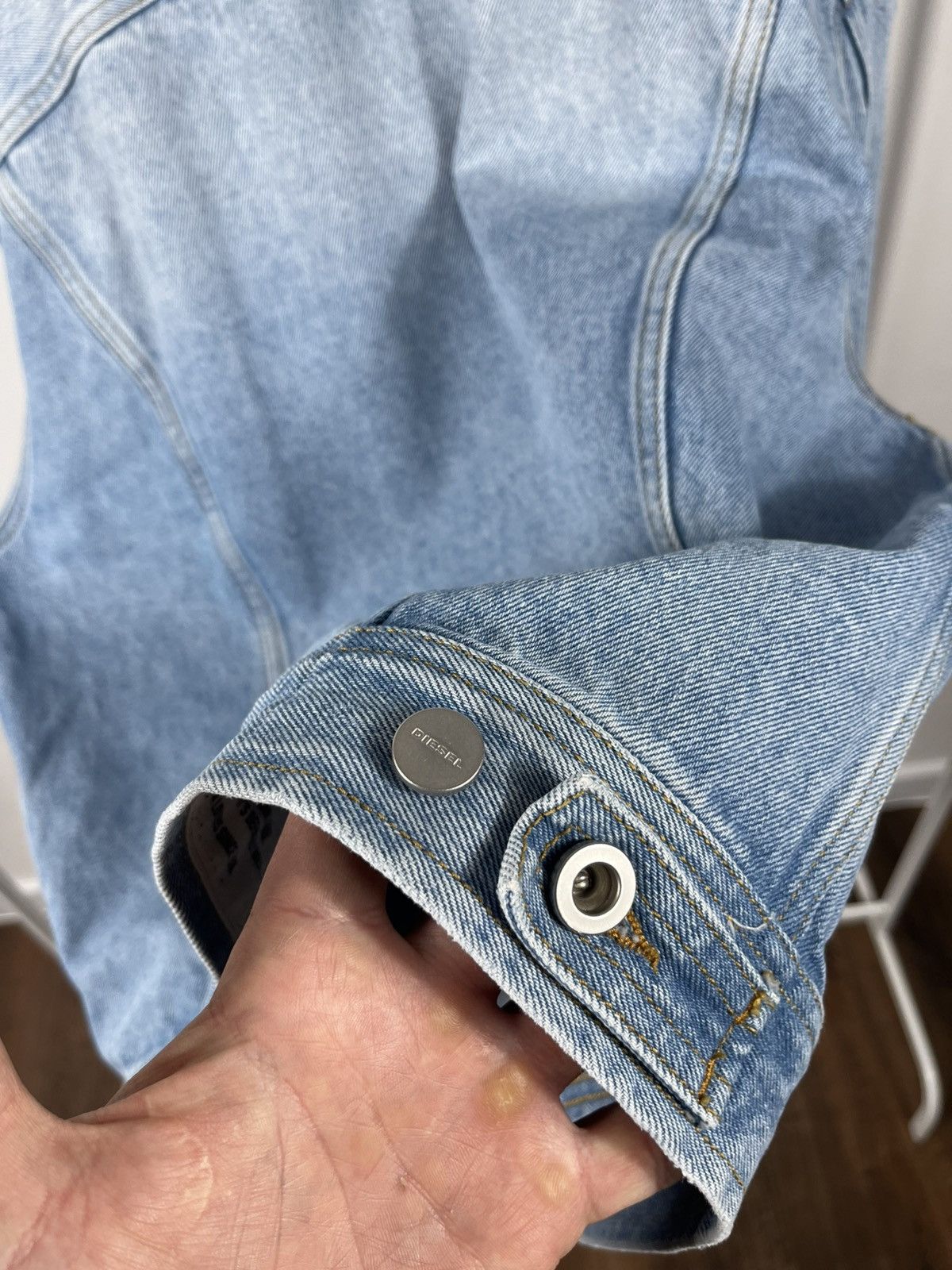 Diesel Diesel light blue denim trucker jacket size L classic fit Size US L / EU 52-54 / 3 - 17 Thumbnail