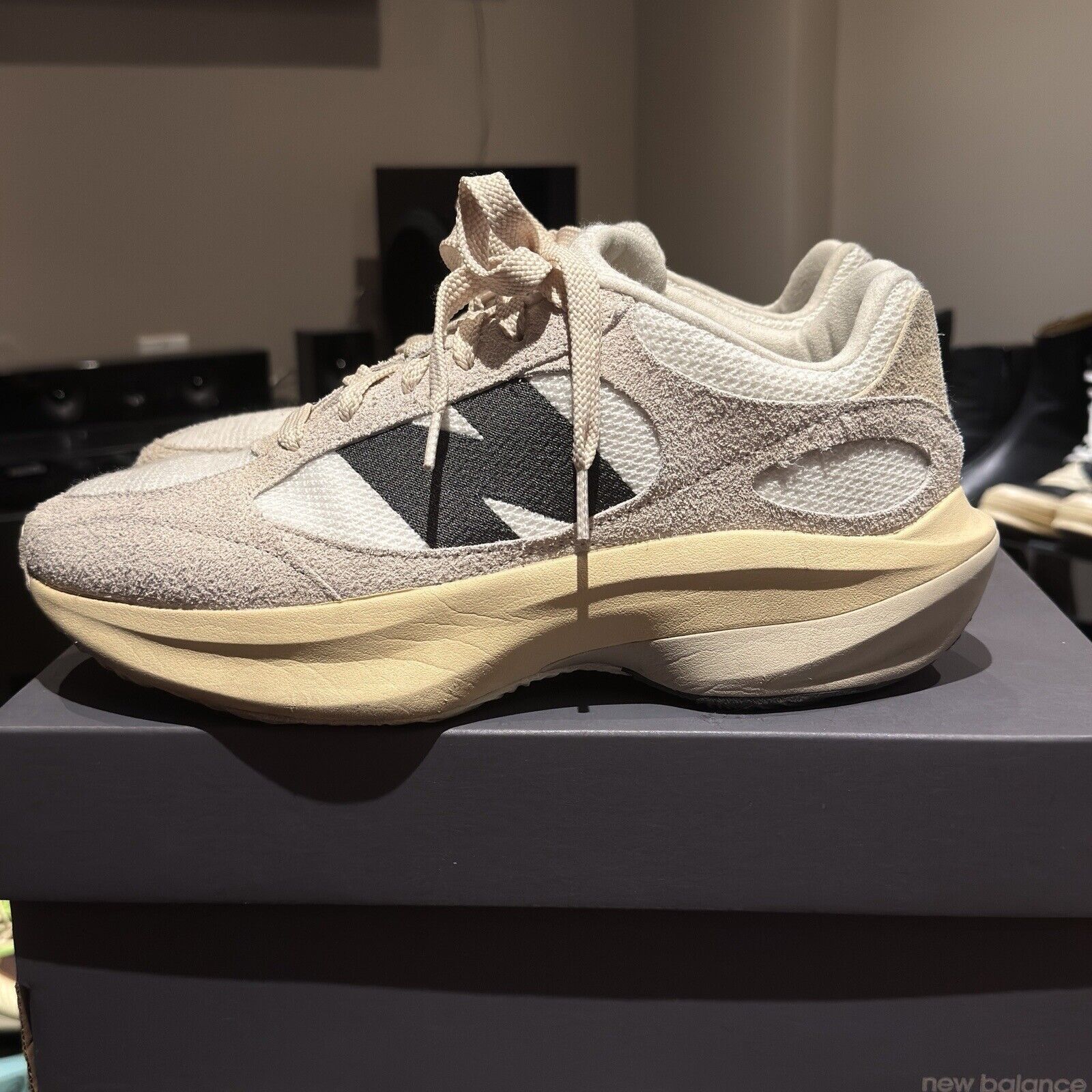New Balance US 10 New Balance Warped Runner Sea Salt 28cm UWRPDMOB Size US 10 / EU 43 - 3 Thumbnail