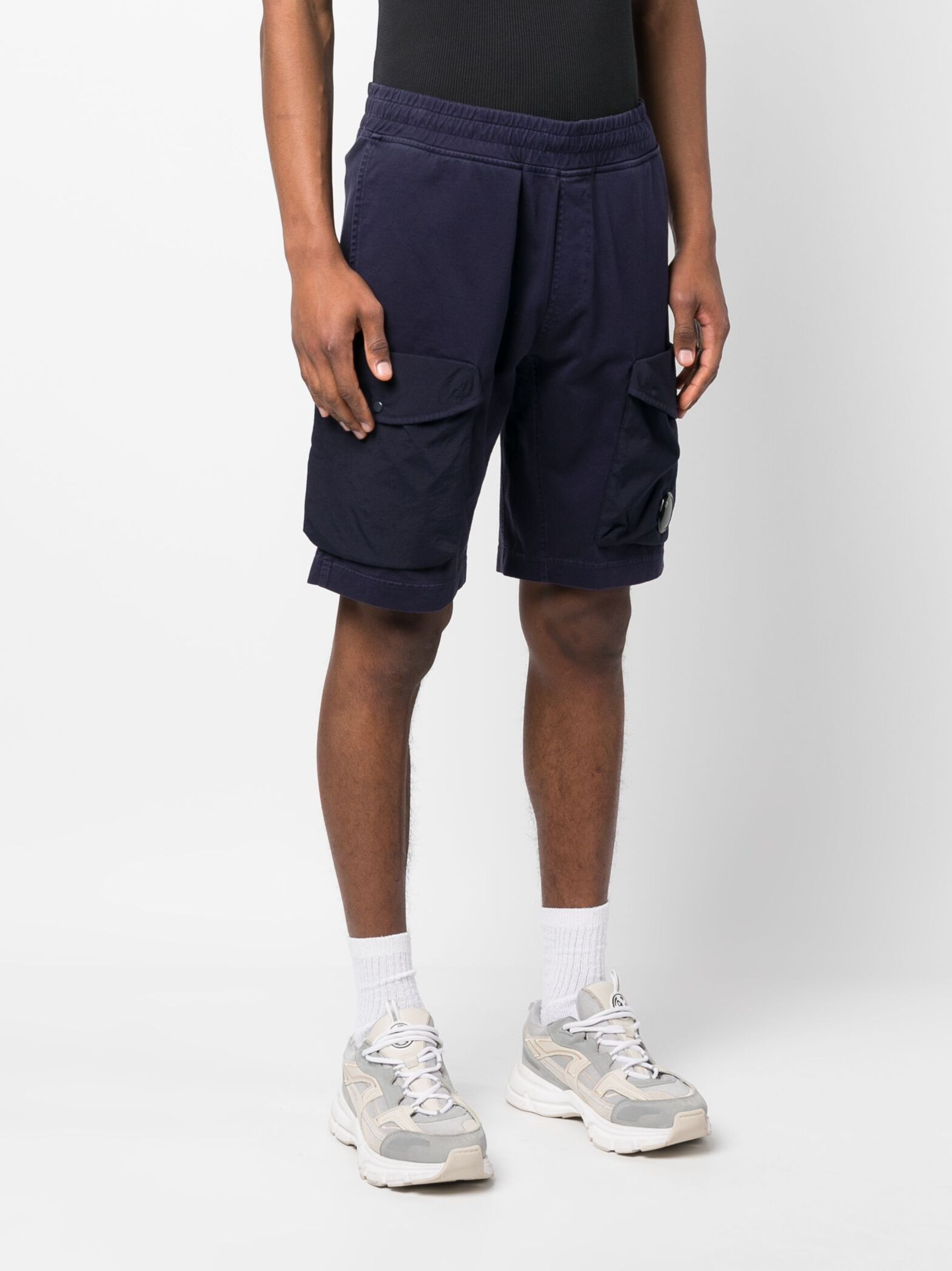 C.P. Company o1y1224 Logo Short in Navy Blue Size US 28 / EU 44 - 3 Thumbnail