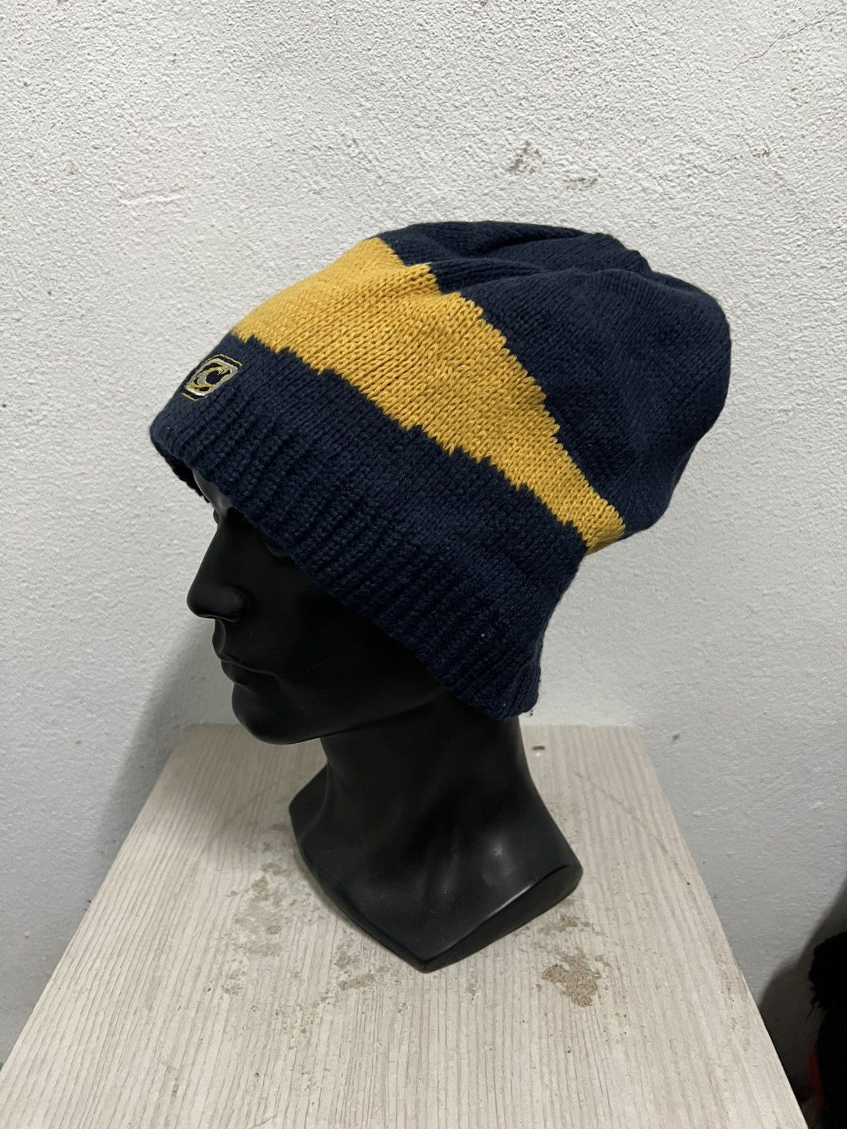 O'Neill Vintage Oneill Small Logo Beanie Hat Size ONE SIZE - 3 Thumbnail