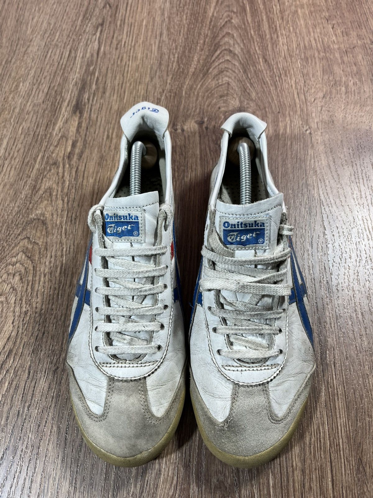 Asics Asics Onitsuka Tiger🐯 Distressed Vintage Sneakers Size US 10 / EU 43 - 2 Thumbnail
