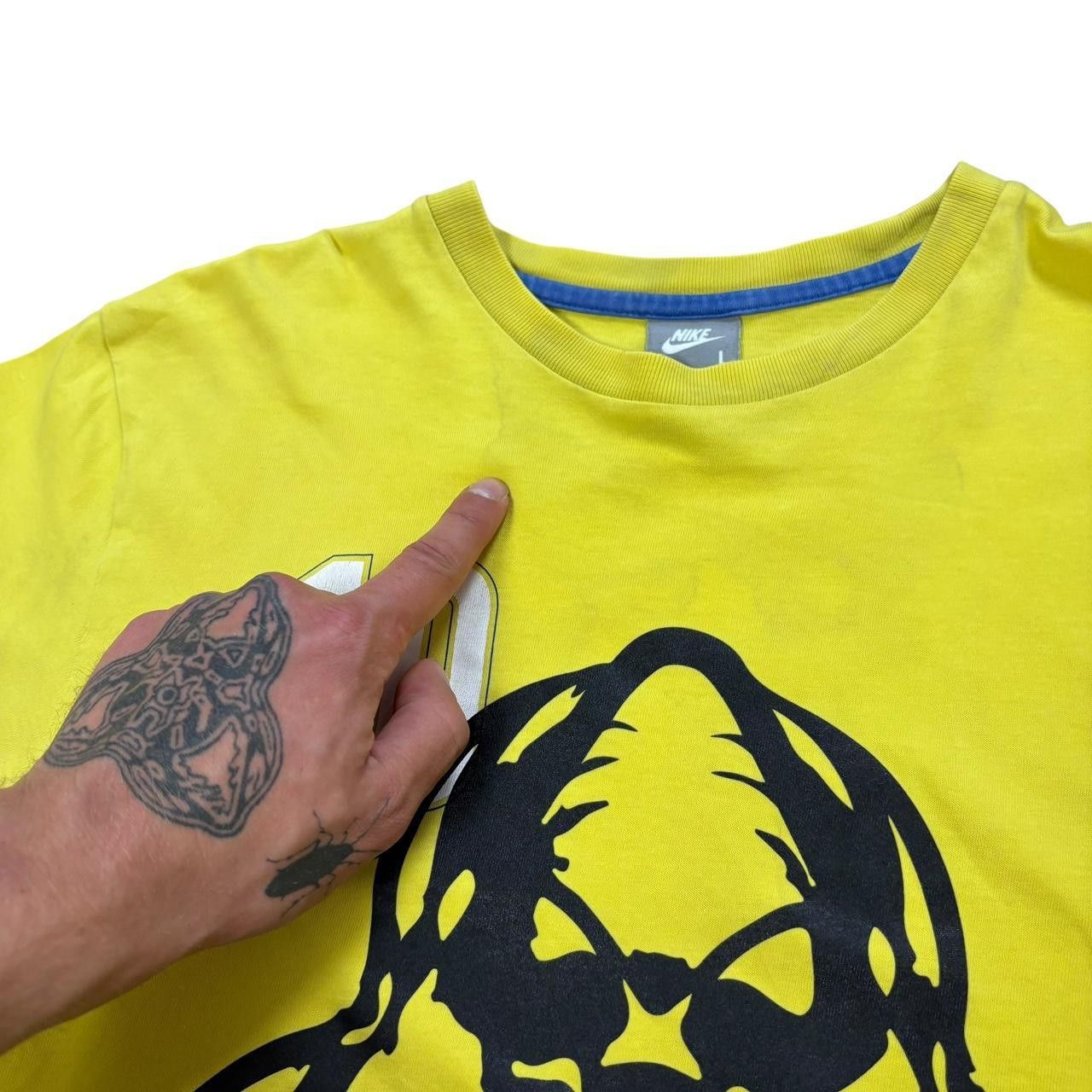 Nike Vintage Nike Shirt with Roach’s Revived Custom Print Size US L / EU 52-54 / 3 - 4 Thumbnail