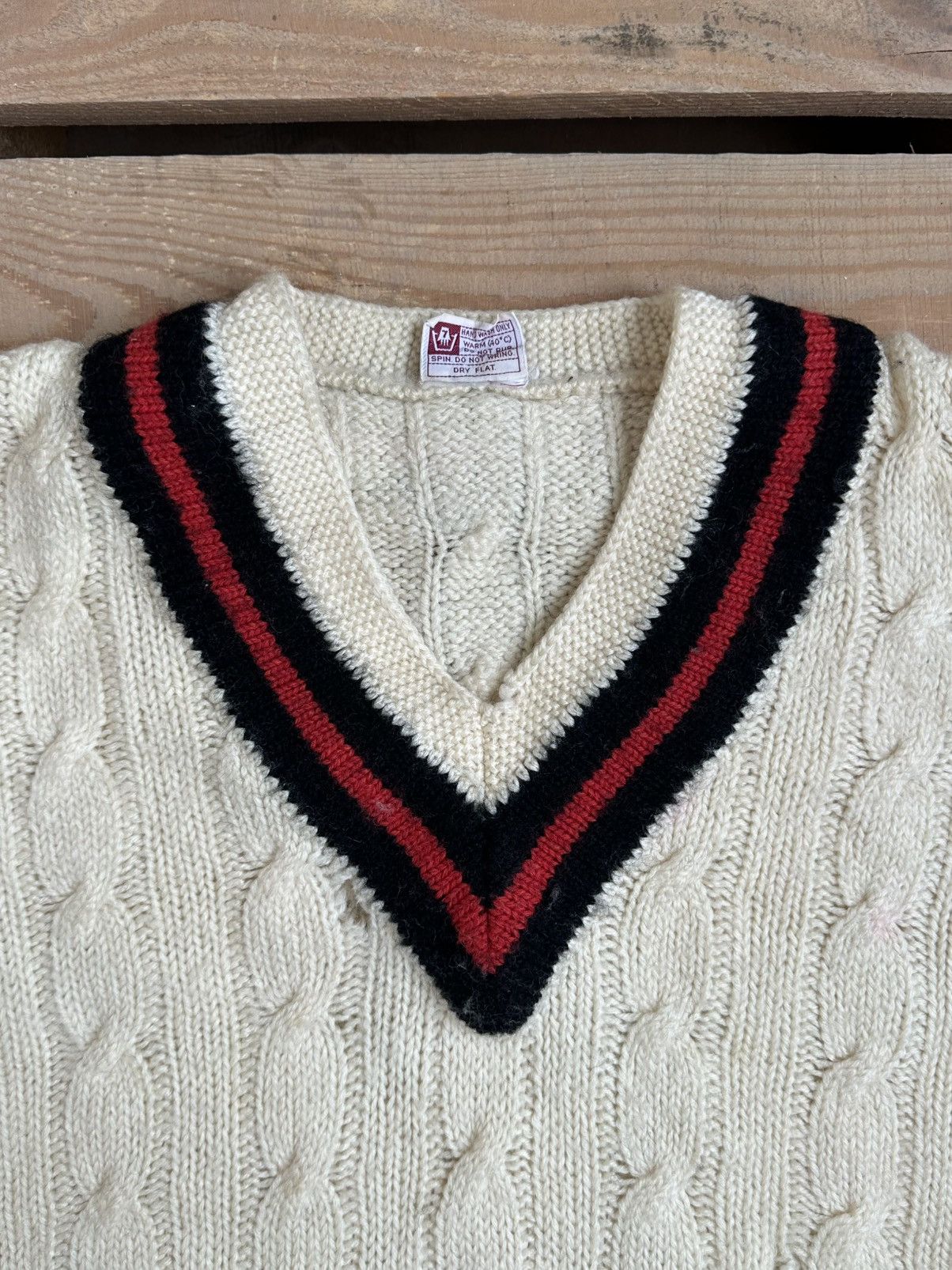 Vintage Vintage Distressed Knit Wool Vest Size M / US 6-8 / IT 42-44 - 6 Thumbnail
