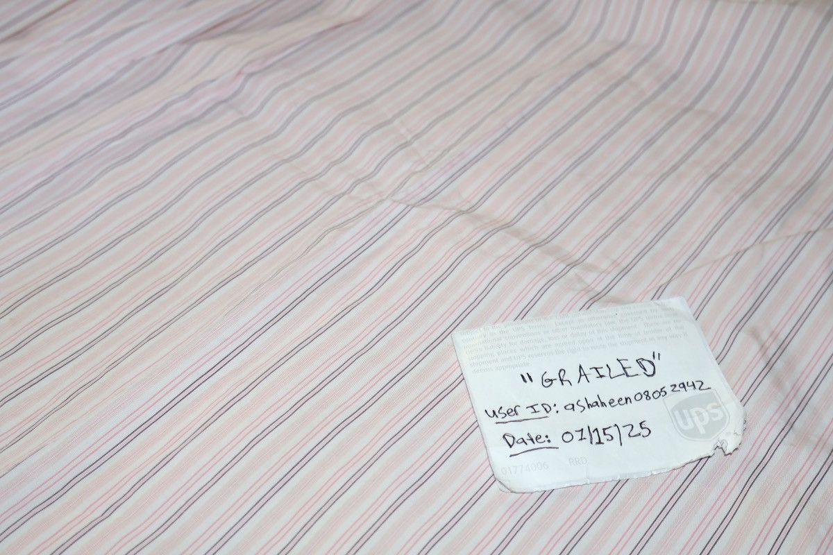 Hugo Boss 24hr FLASH SALE Hugo Boss Button Up Size US M / EU 48-50 / 2 - 3 Thumbnail